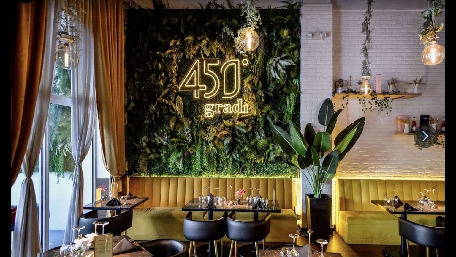 450Gradi Miami interior with lush decor in Coral Gables