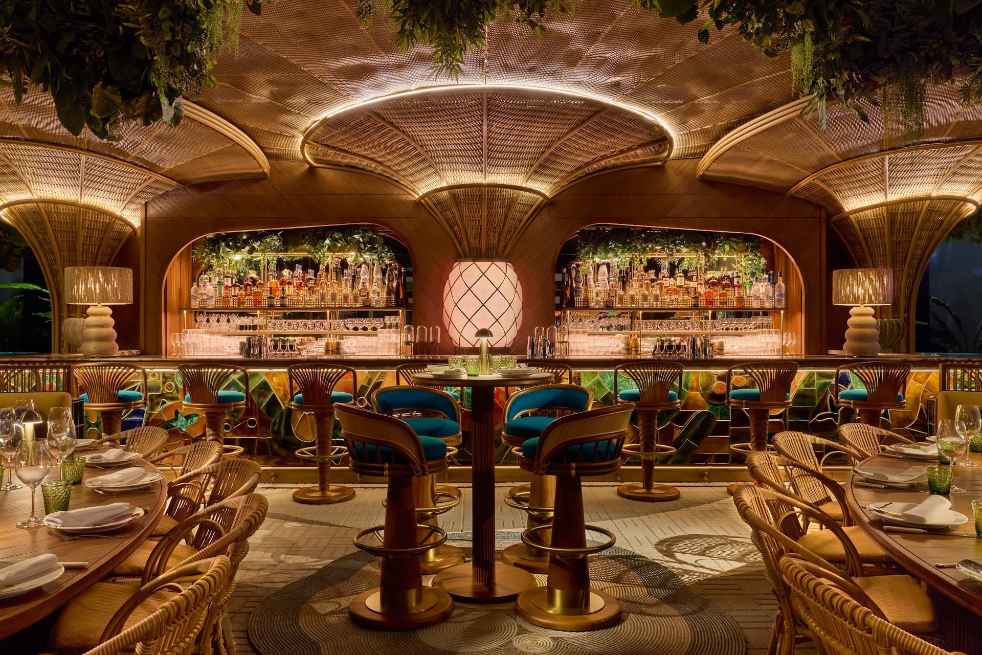 Amazónico Miami interior decor, vibrant and lush