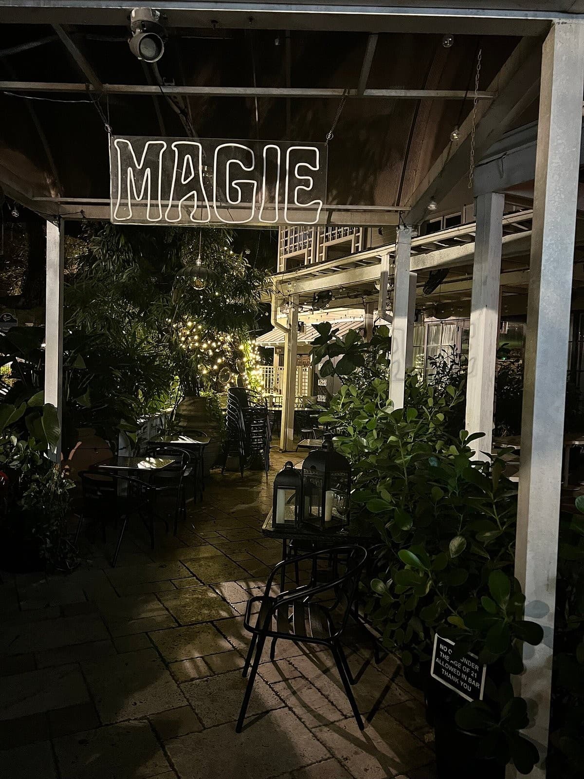 Ariete restaurant ambiance in Coconut Grove