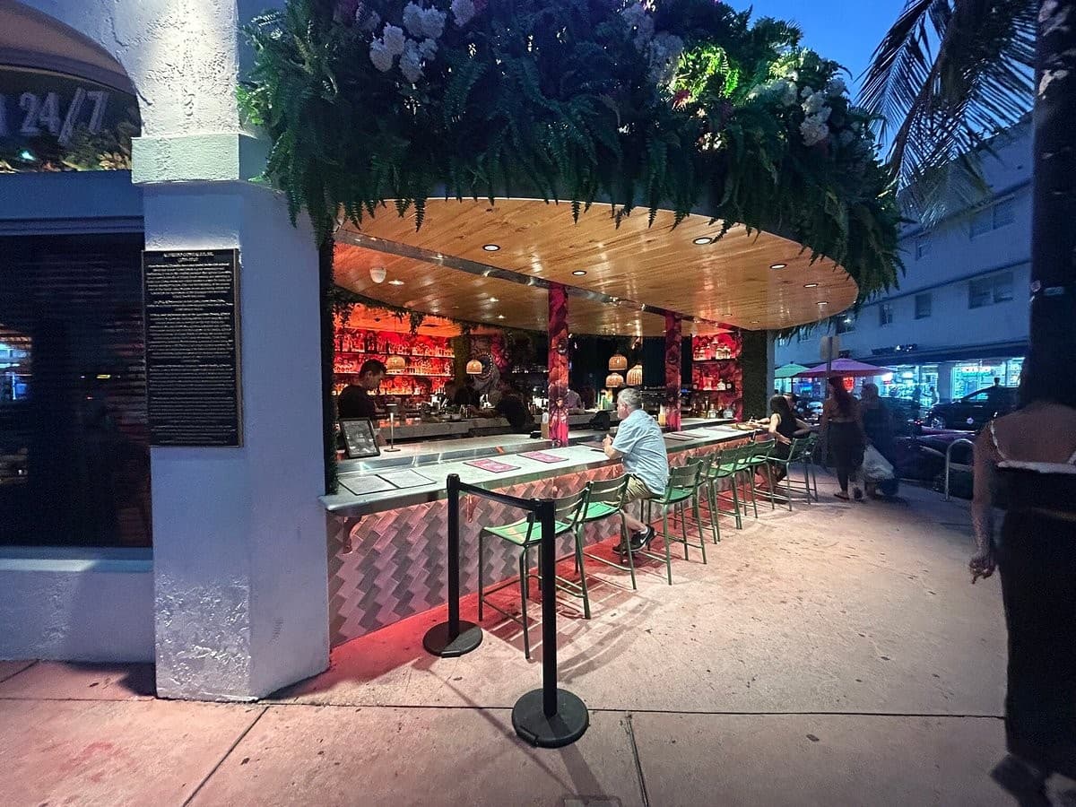 Azteca South Beach exterior view in Miami Beach