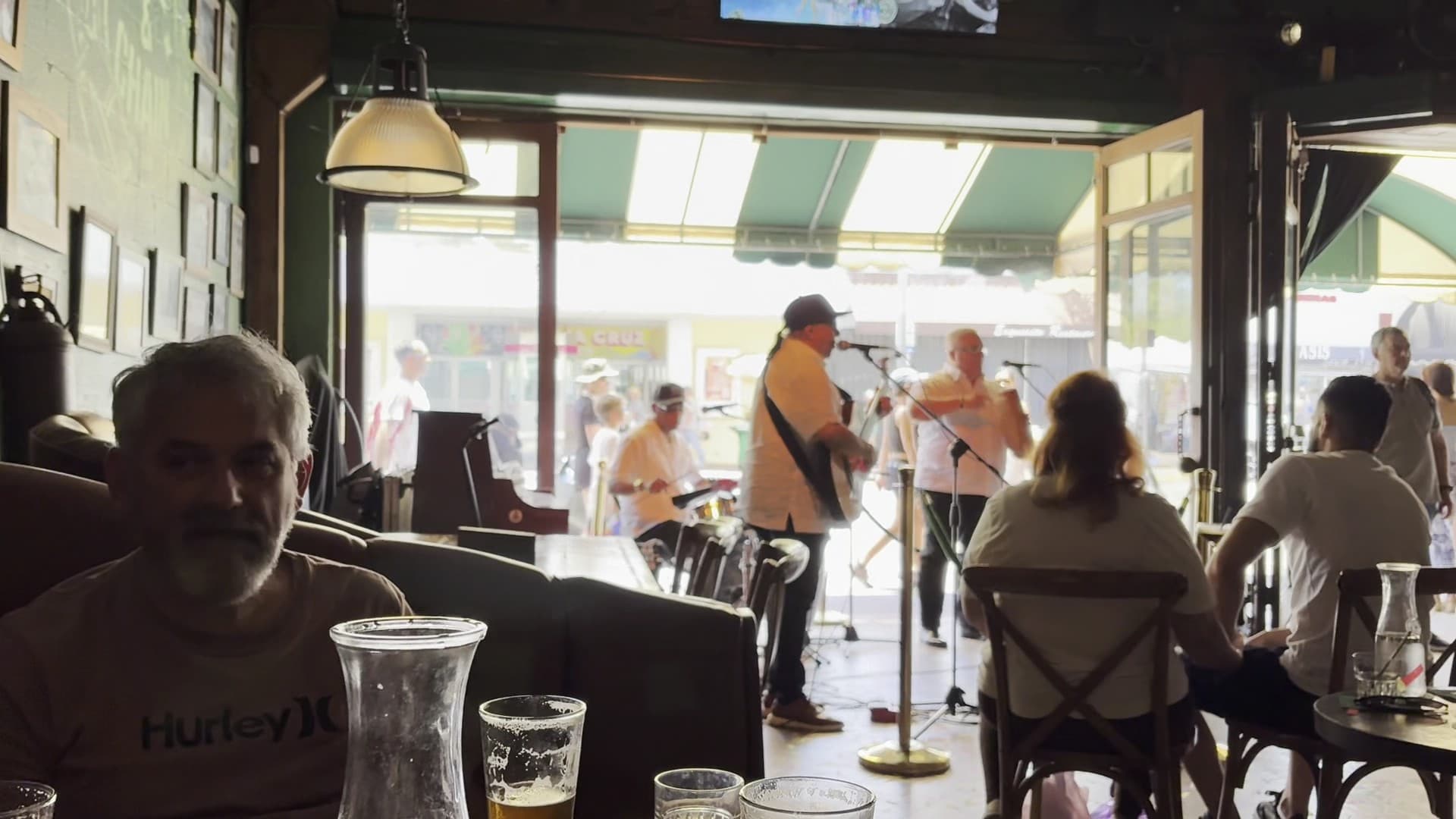 Live music at Ball & Chain restaurant in Miami