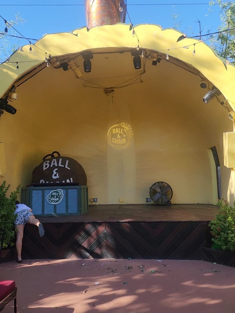 Ball & Chain exterior stage in Miami