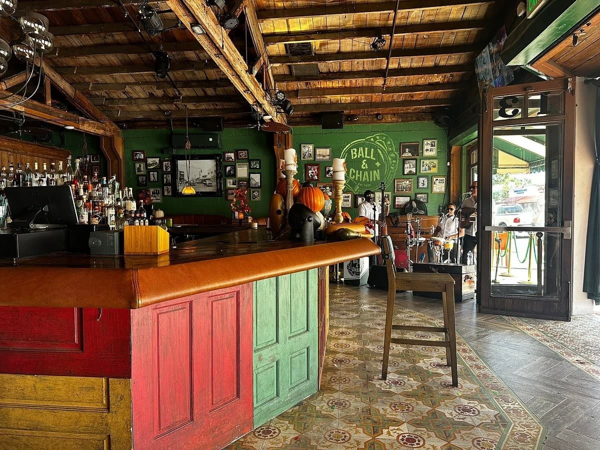 Ball & Chain interior view, Miami ambiance