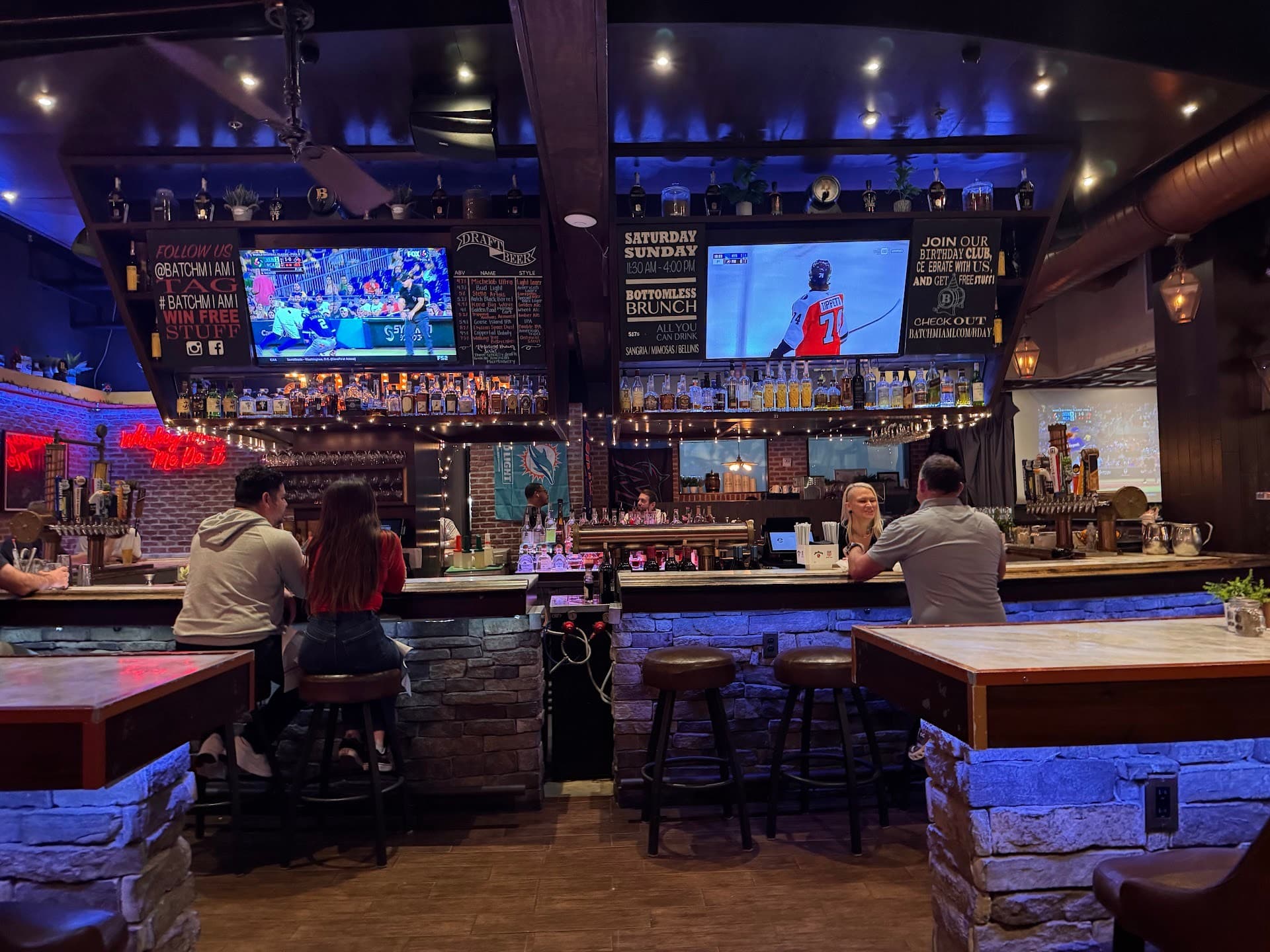 Batch Gastropub interior showing bar and ambiance in Miami