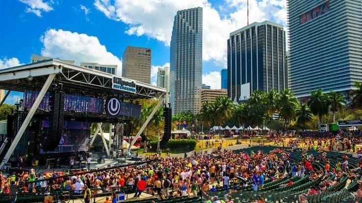 Bayfront Park in Miami with crowds and skyline
