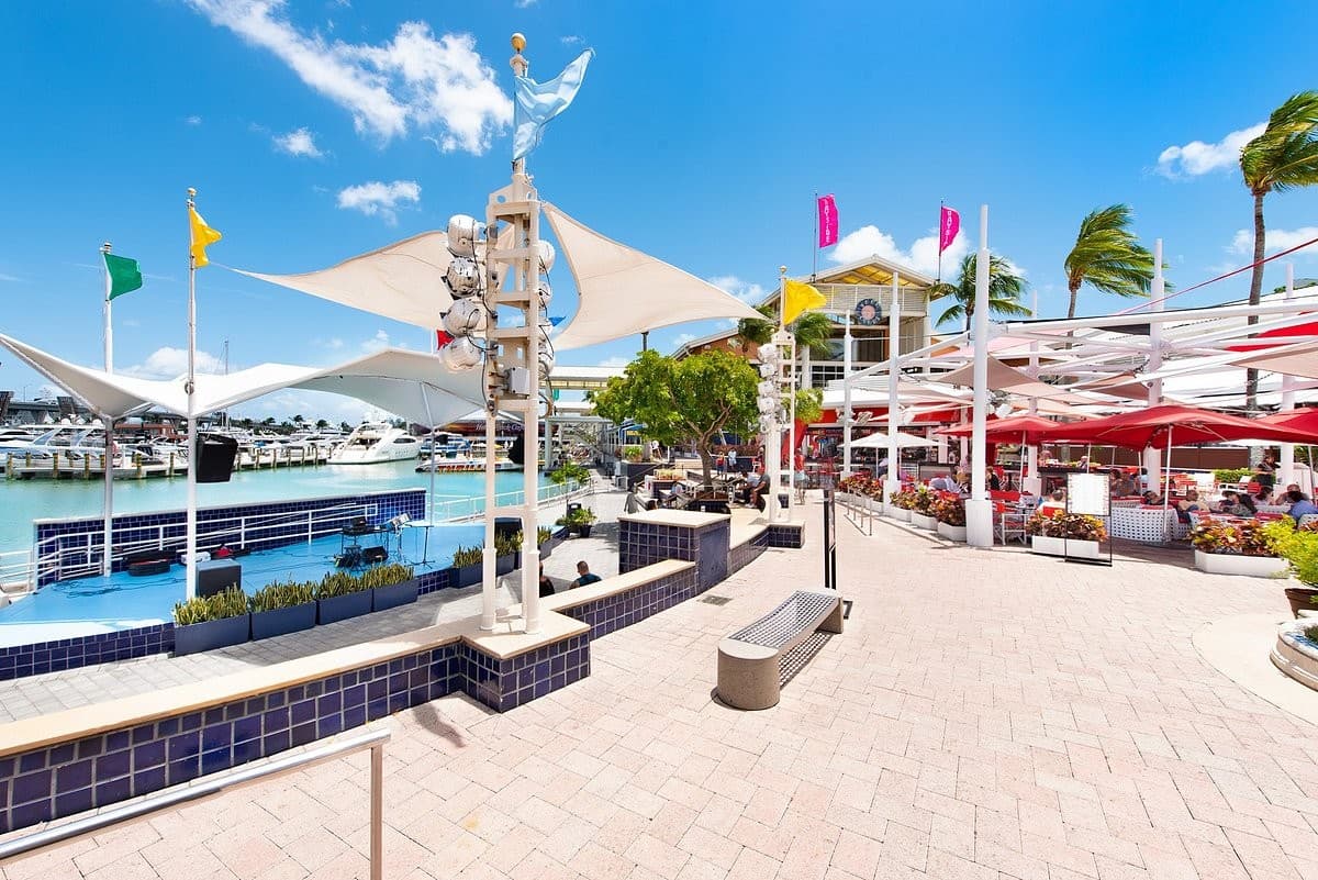 Bayside Marketplace outdoor area in Miami
