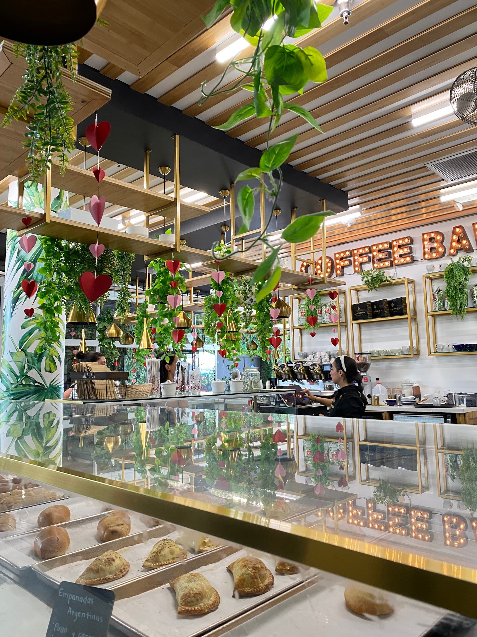 Café interior at Bayside Marketplace in Miami
