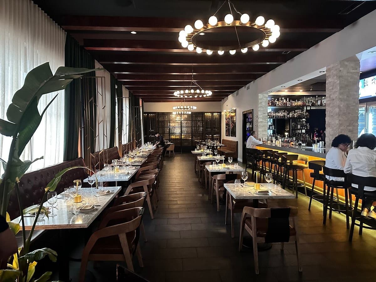 Interior view of Beauty & The Butcher on S Red Rd