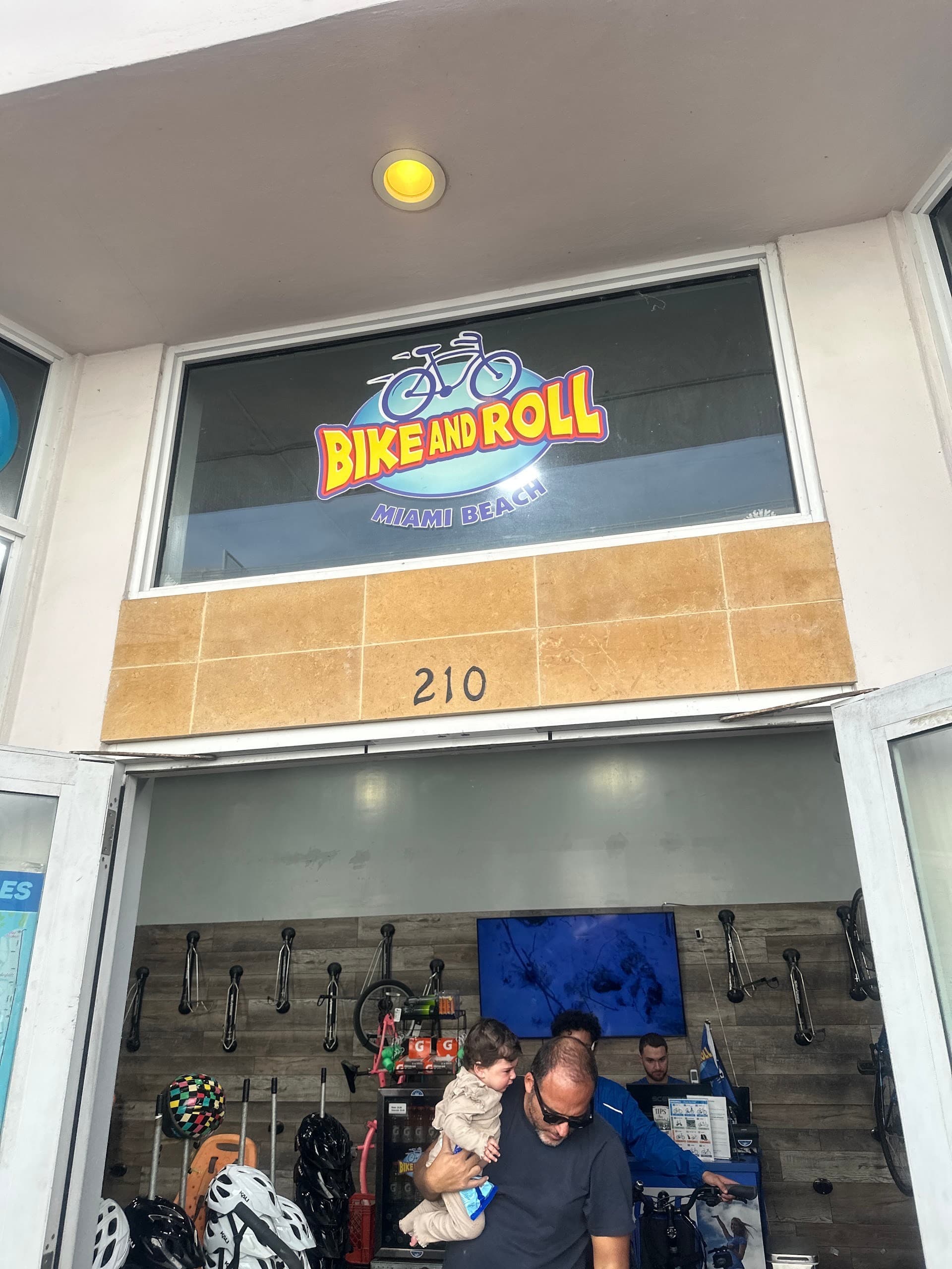 Bike & Roll Miami Beach entrance with signage