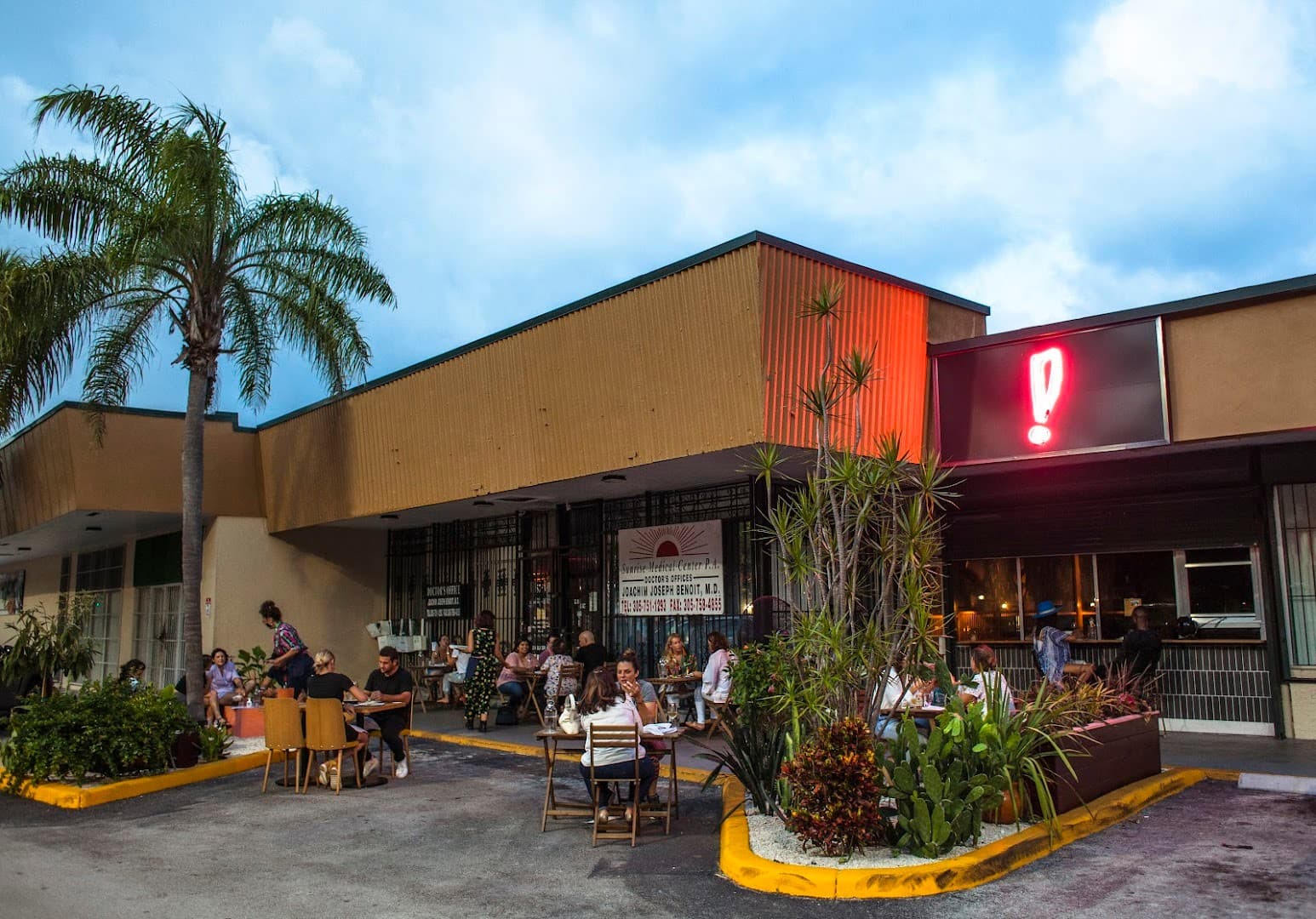 Exterior view of Boia De restaurant in Miami