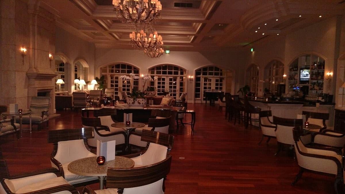 Elegant interior of Bourbon Steak Miami in Aventura