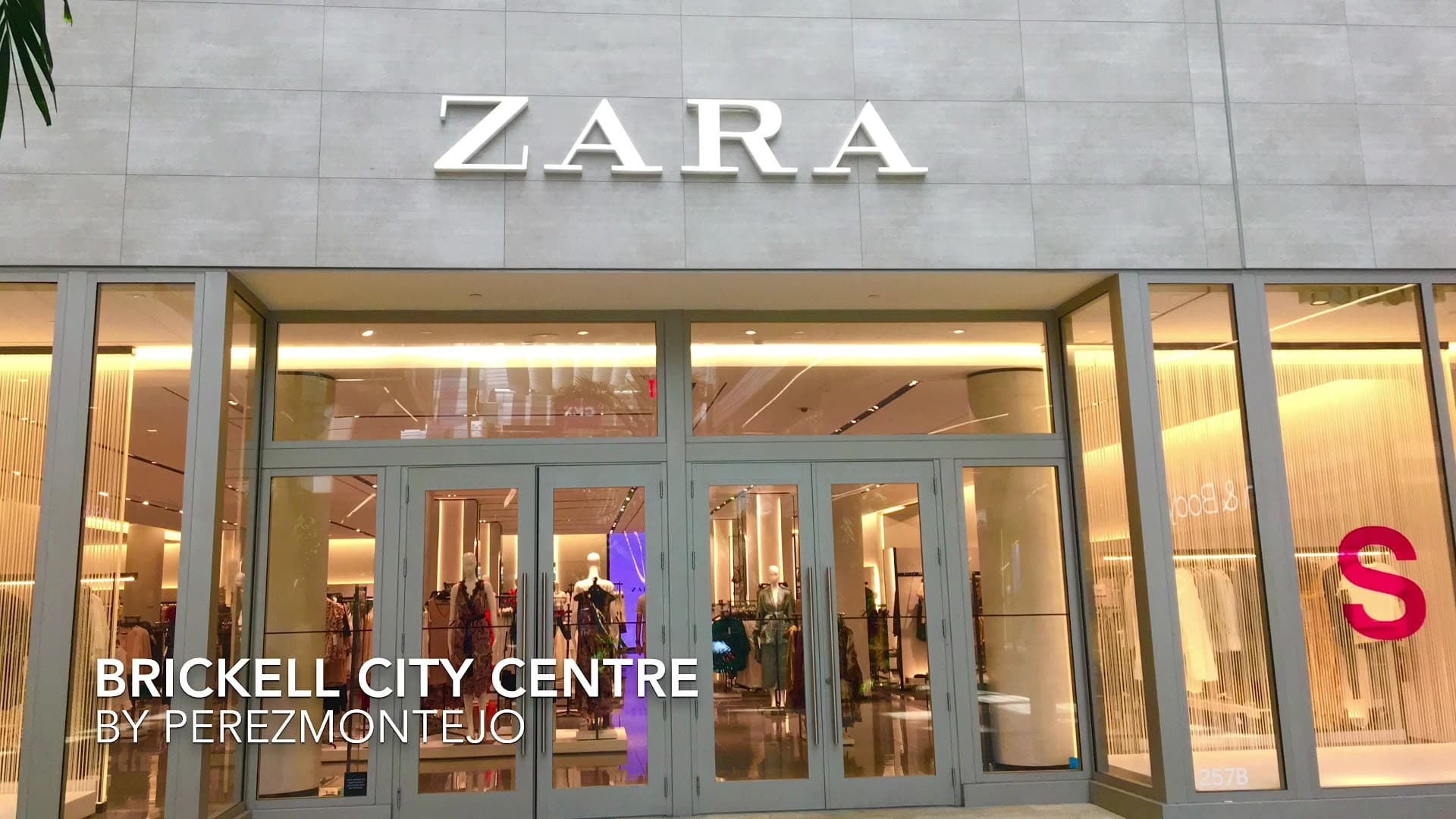 Zara store entrance at Brickell City Centre in Miami