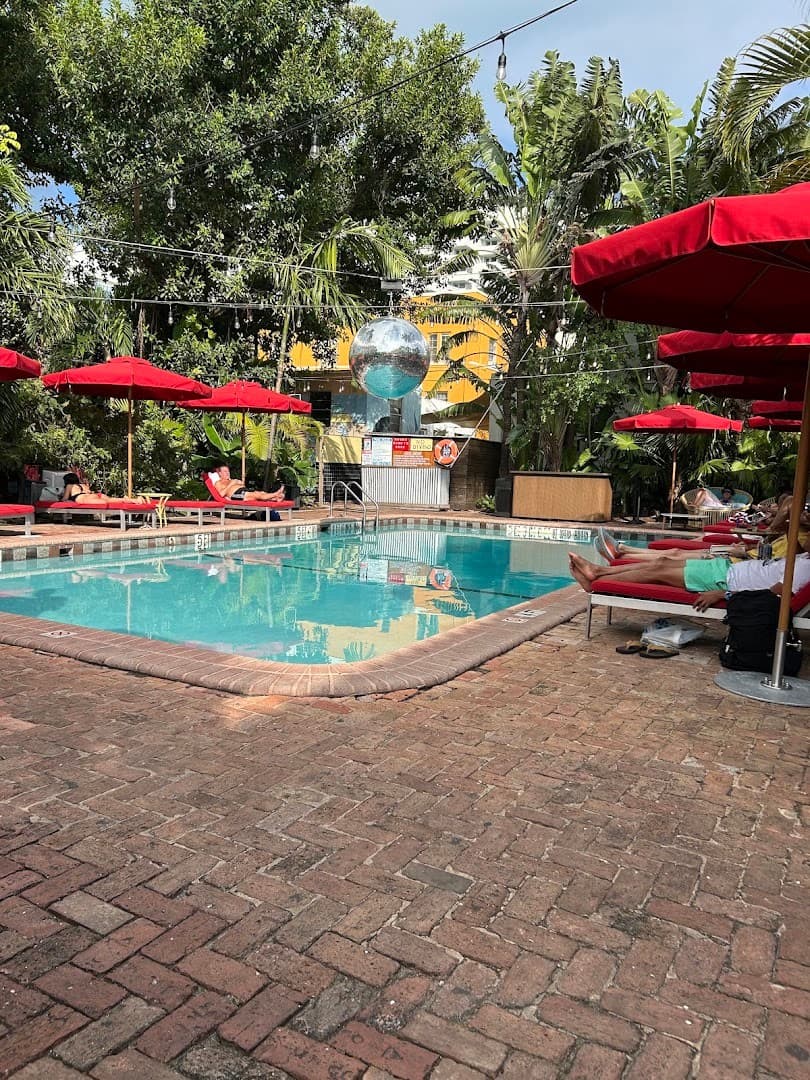 Broken Shaker patio area with pool in Miami Beach