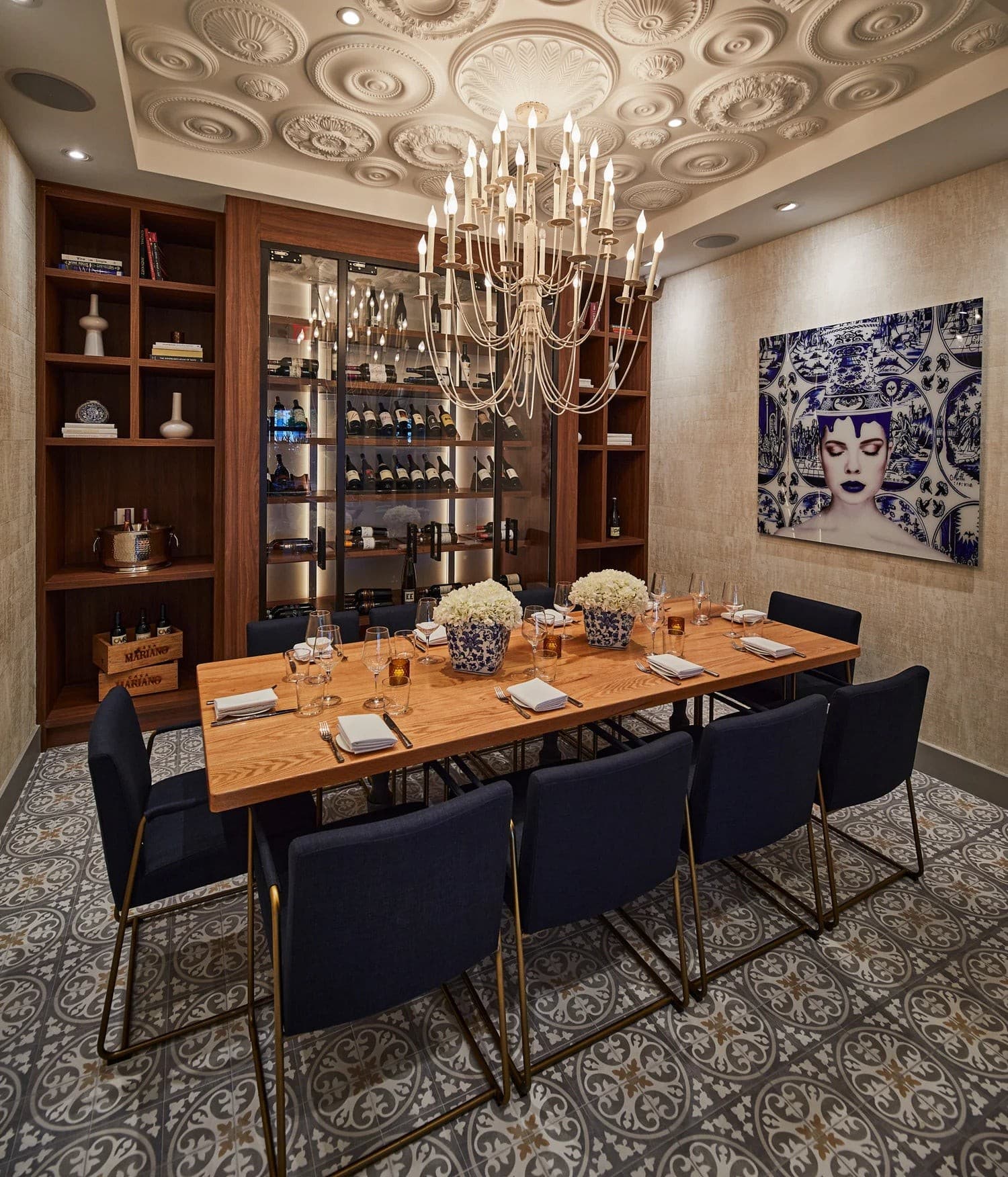 Casa Mariano dining room in Doral