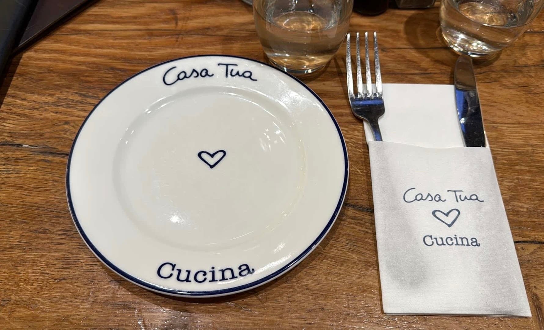 Casa Tua Cucina dining scene in Miami
