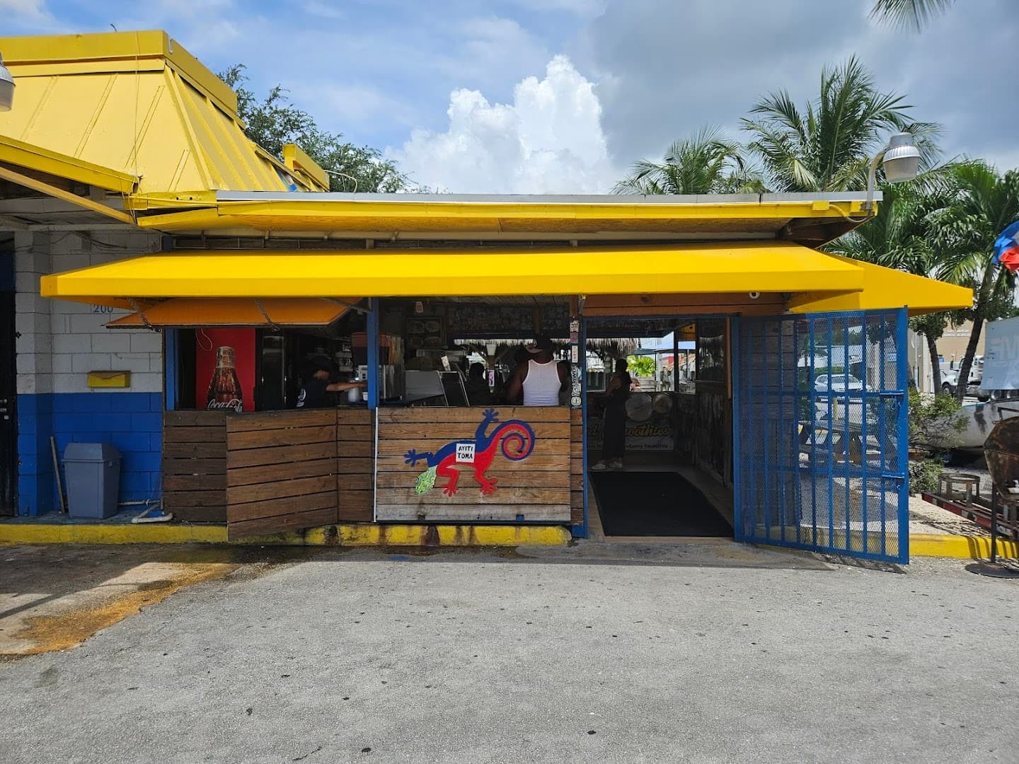 Chef Creole Seasoned Restaurant exterior in Miami