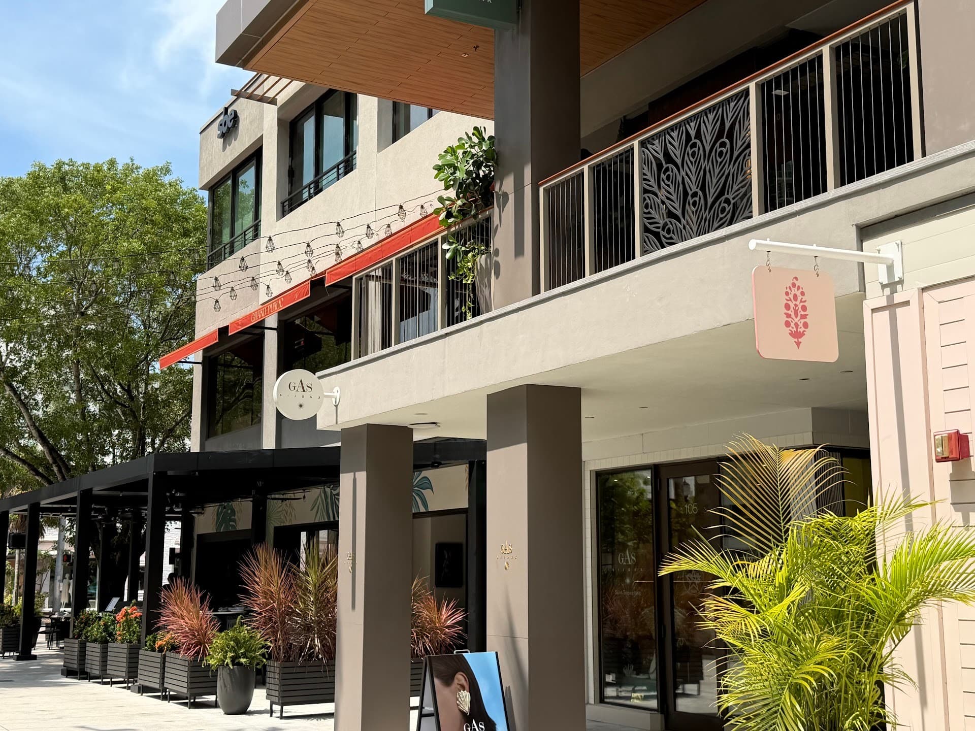 CocoWalk exterior view in Coconut Grove
