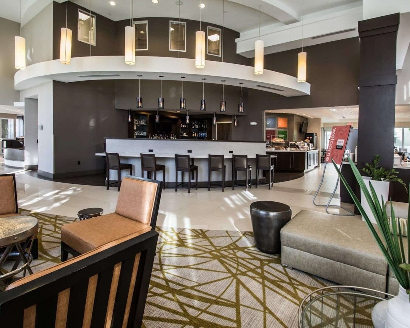 Comfort Suites Miami Airport North lobby area