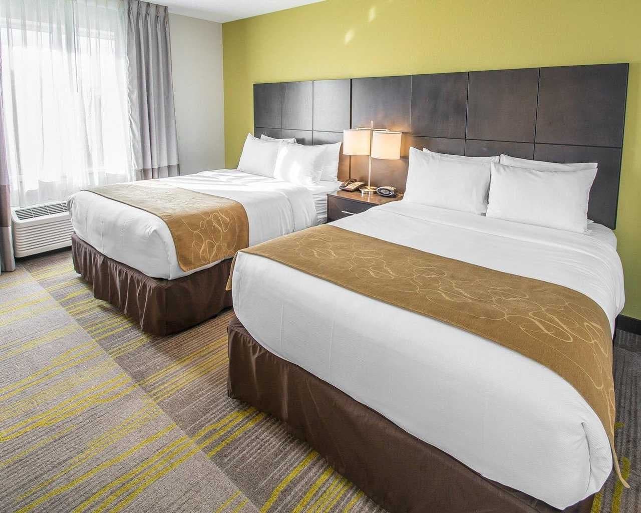 Comfort Suites Miami Airport North hotel room with two beds