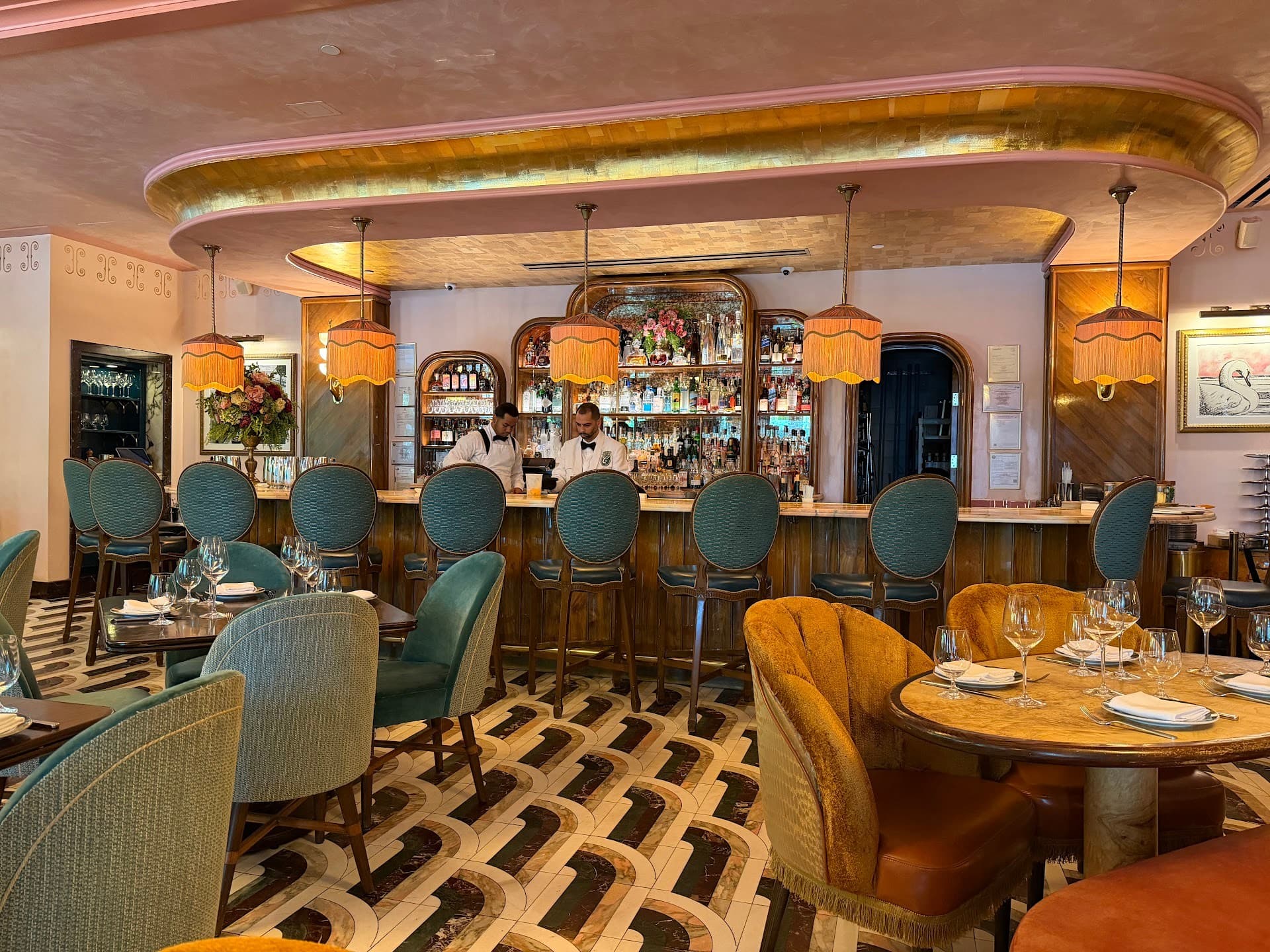 Contessa Miami interior dining area with bar