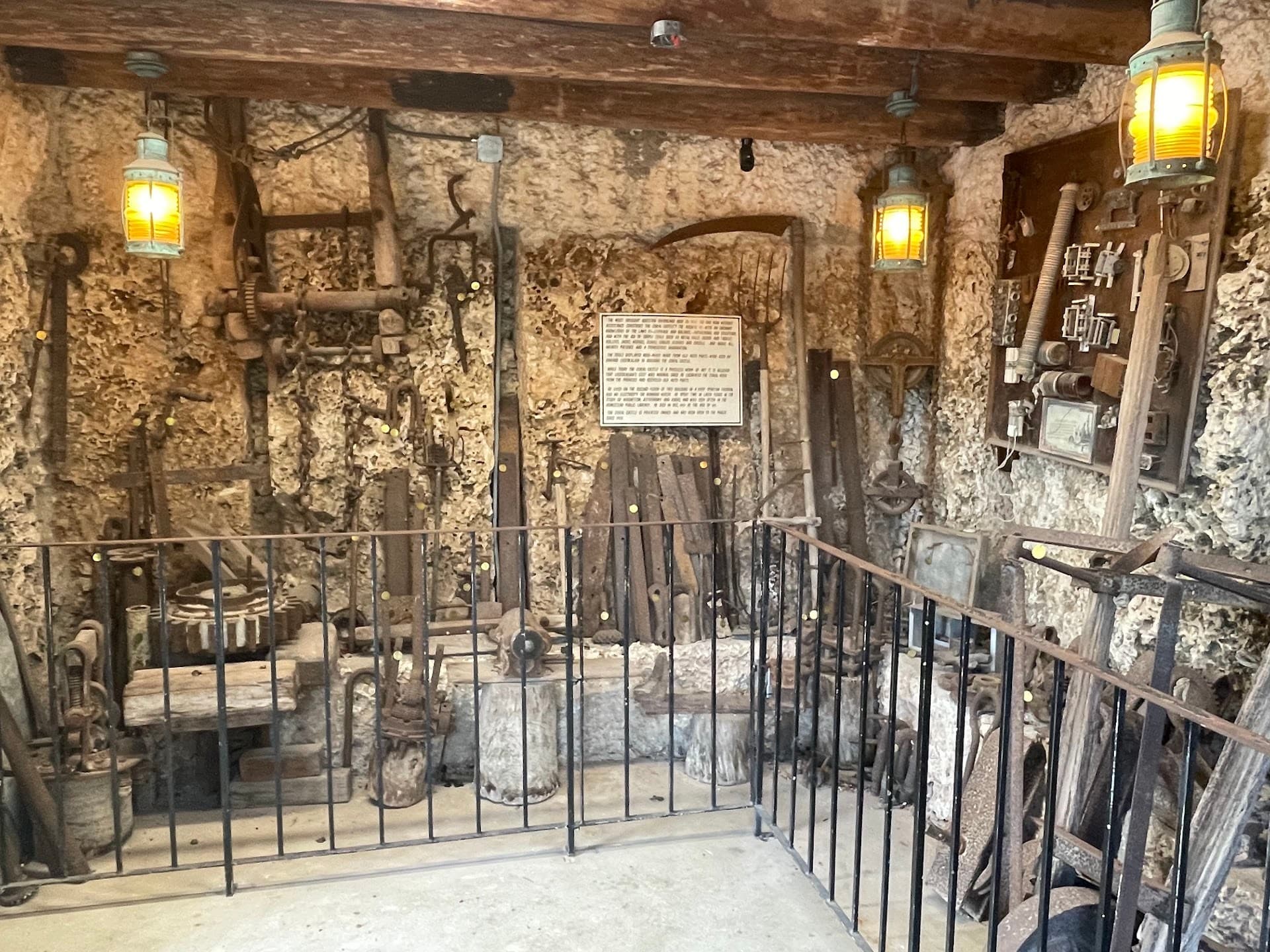 Coral Castle interior exhibit, Homestead