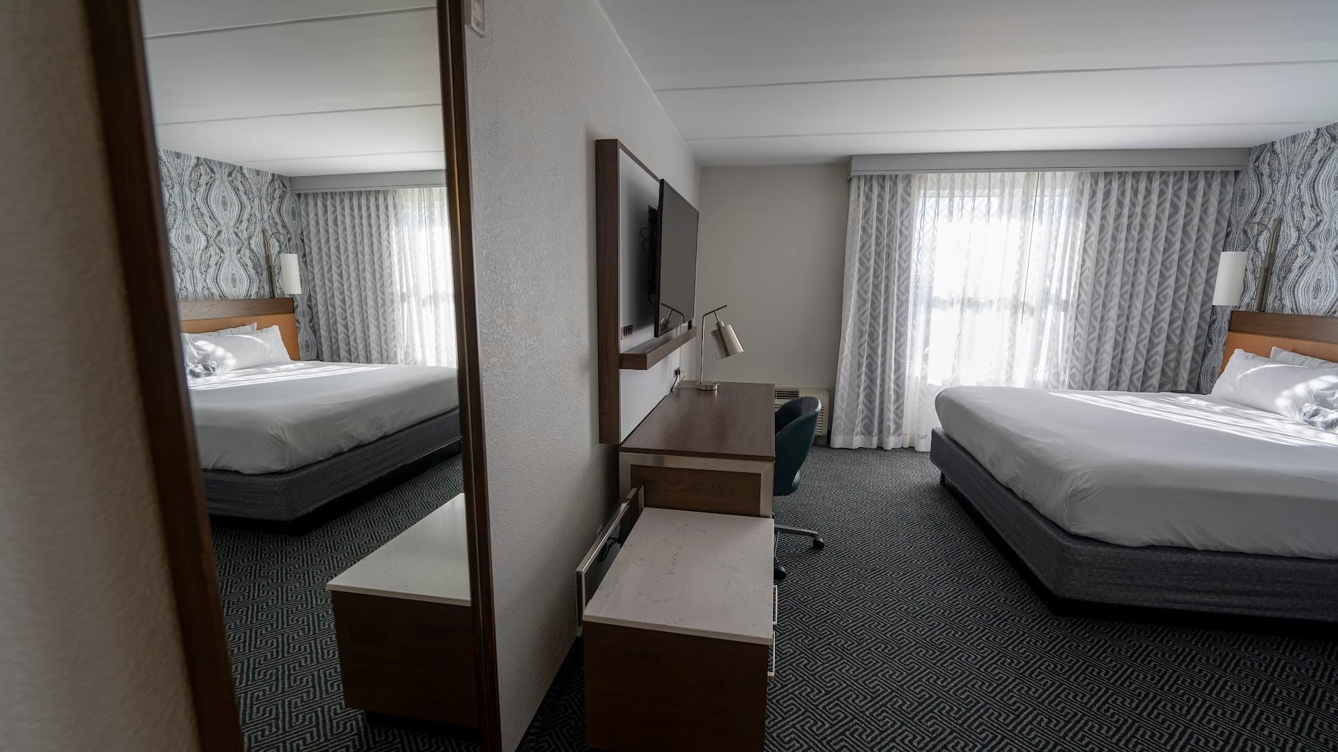 Guest room at Courtyard by Marriott Miami Aventura