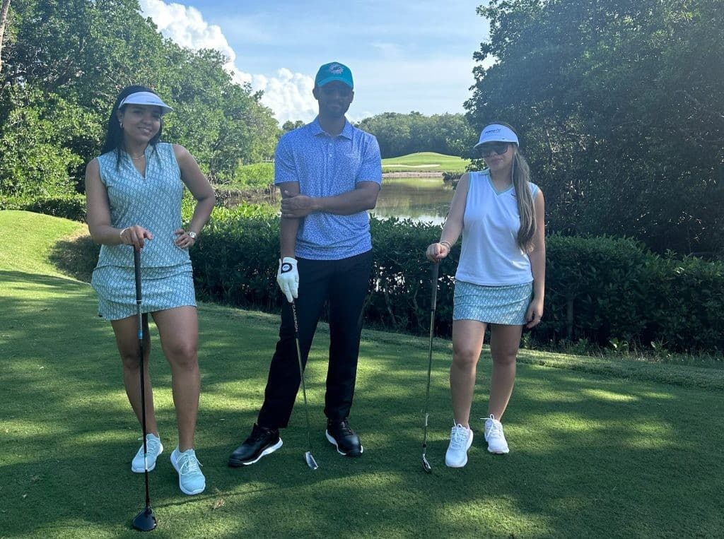 Golfers enjoying Crandon Golf at Key Biscayne