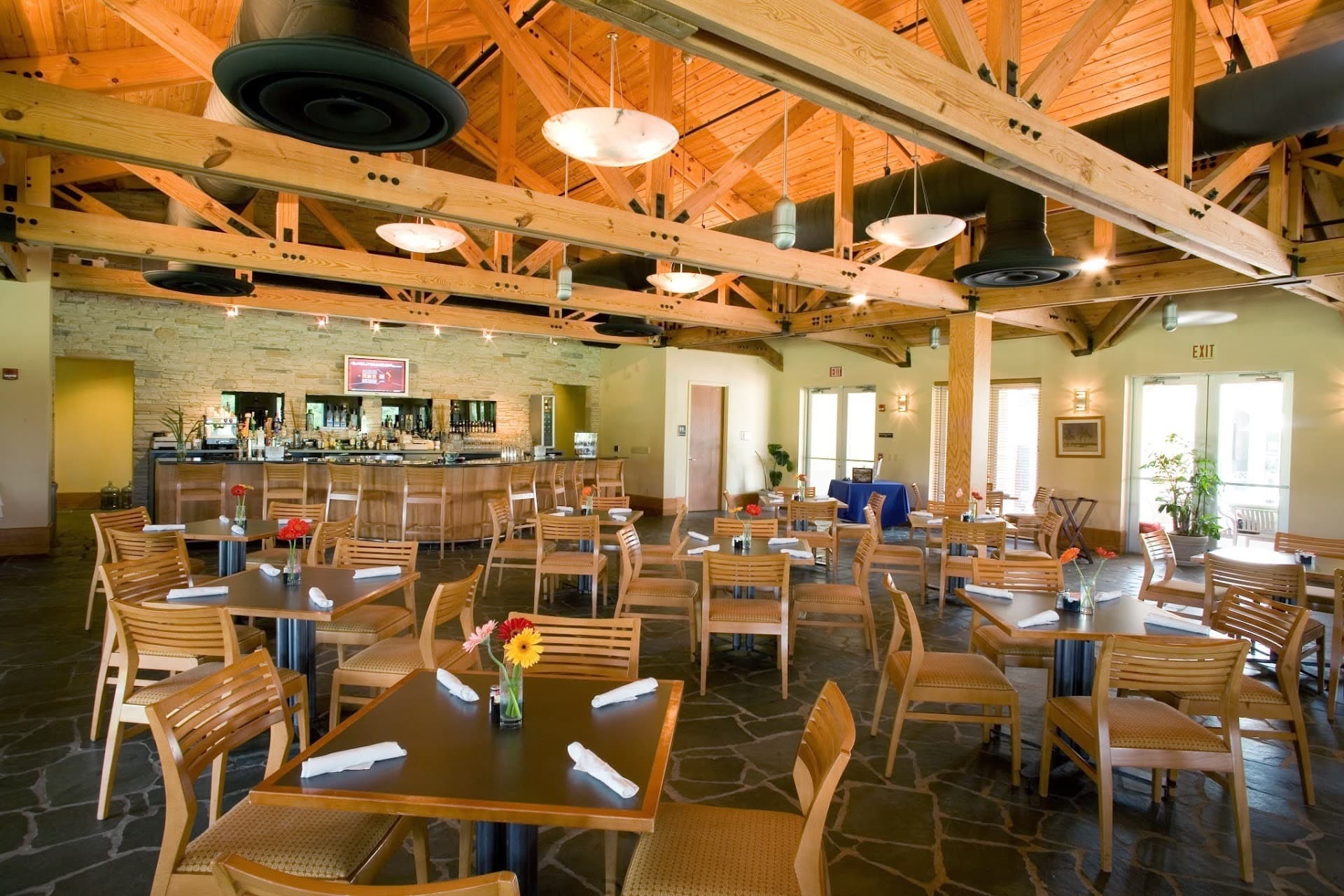 Interior view of Crandon Golf at Key Biscayne restaurant