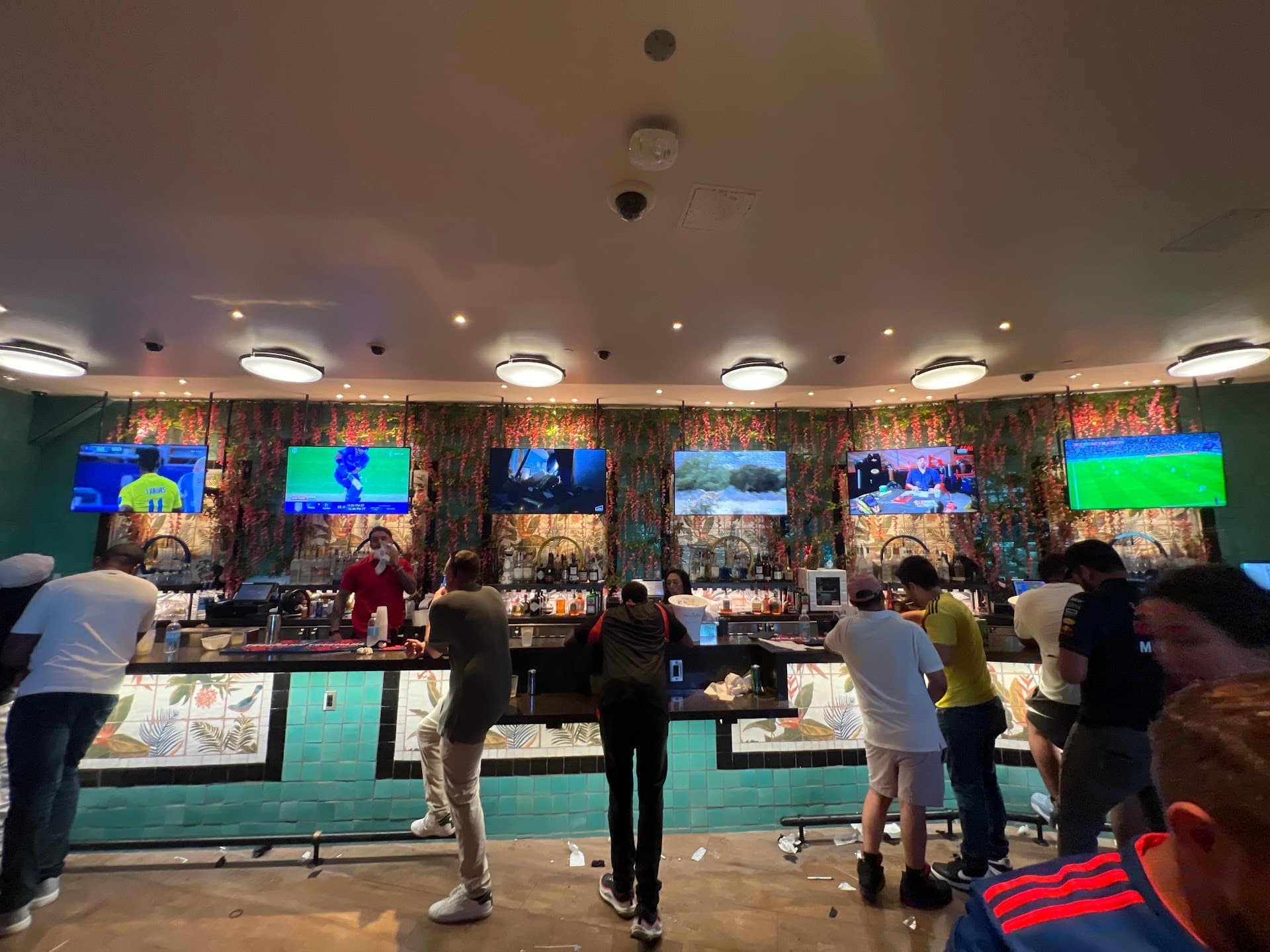 DAER Nightclub vibrant bar scene in Hollywood