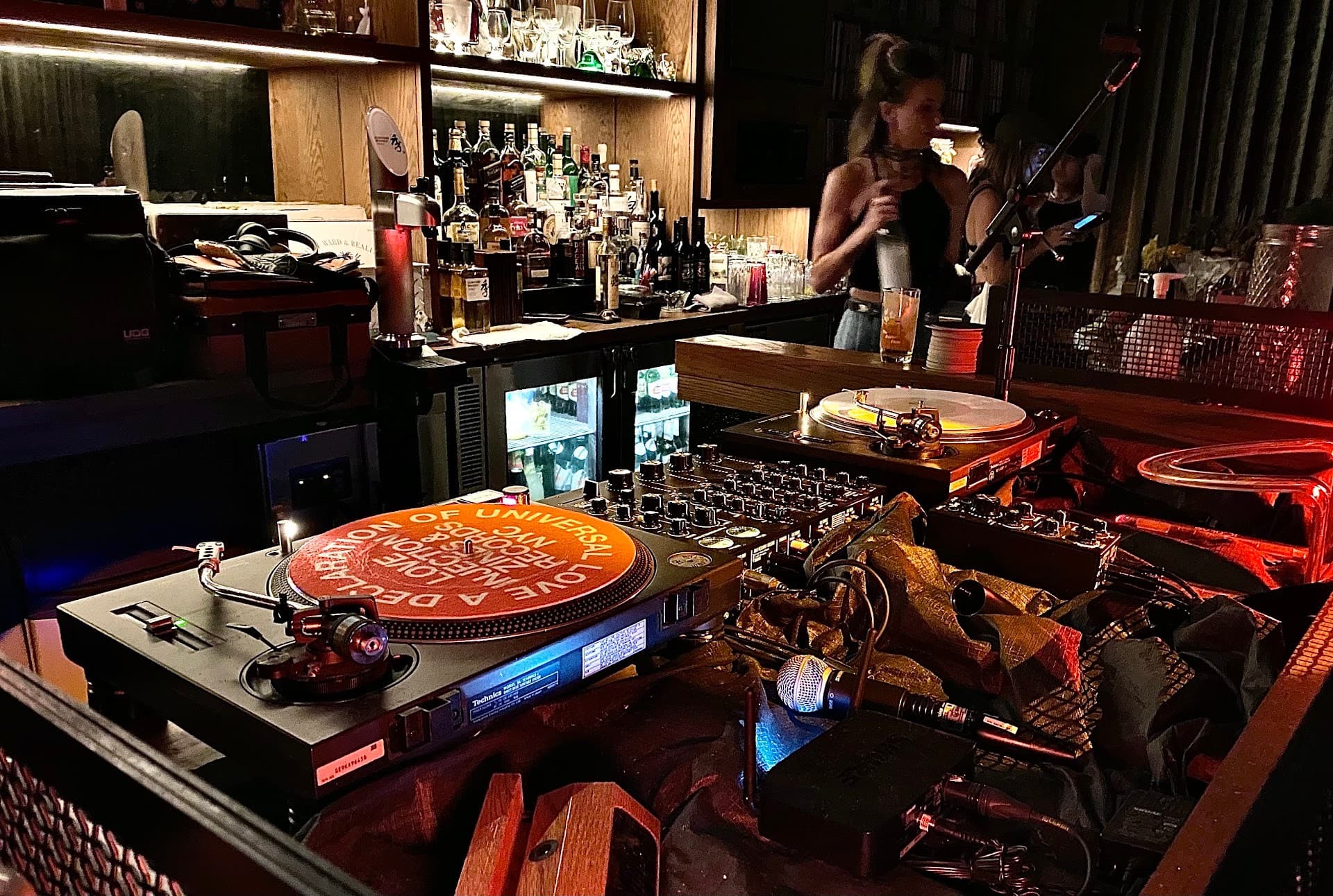 Bar scene at Dante's HiFi in Miami nightlife