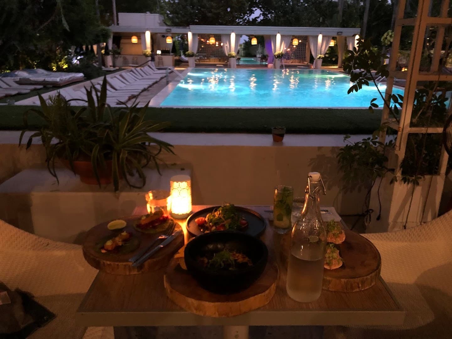 Dining scene at Diez y Seis restaurant in Miami Beach