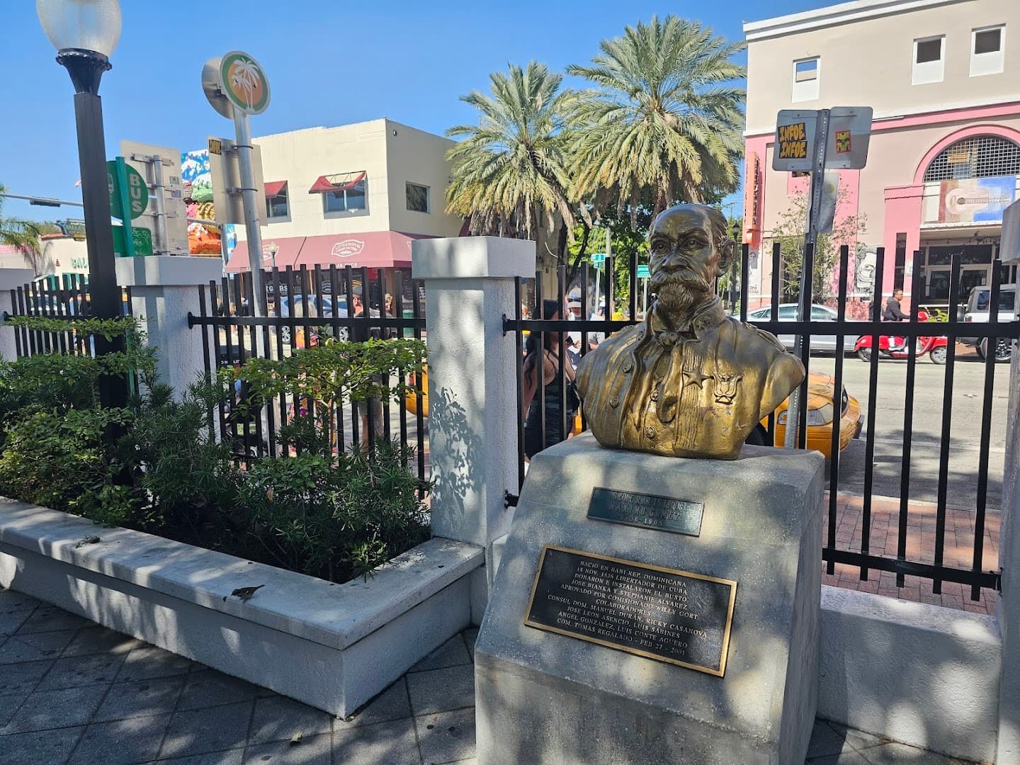Bust sculpture at Domino Park in Miami