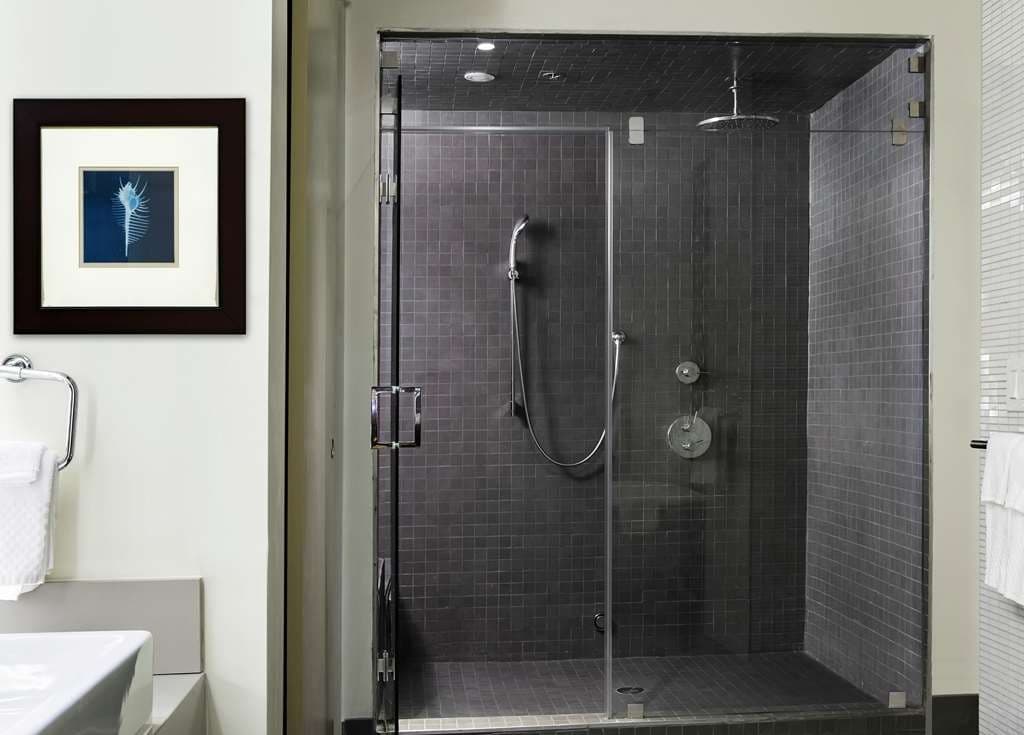 Modern bathroom at DoubleTree by Hilton Hotel Miami Airport