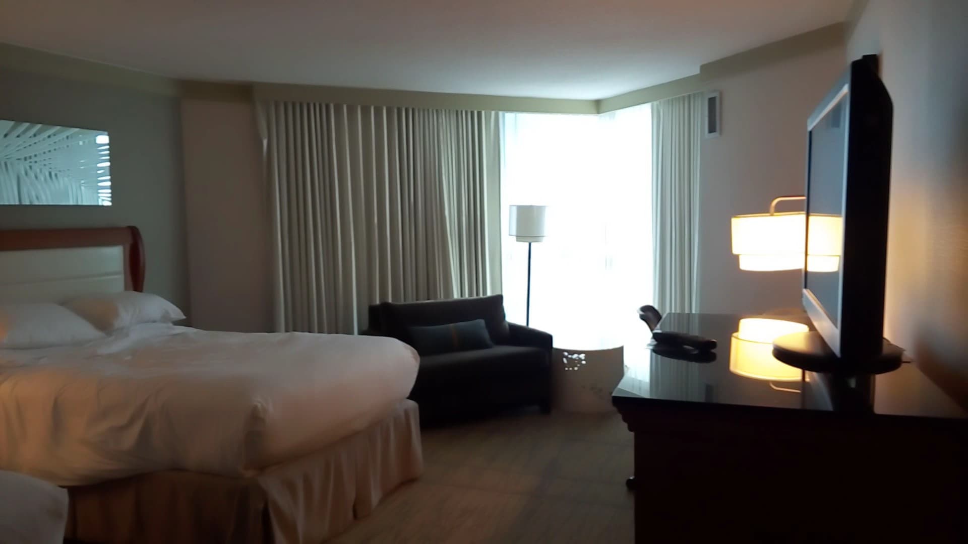 DoubleTree by Hilton Hotel Miami Airport room