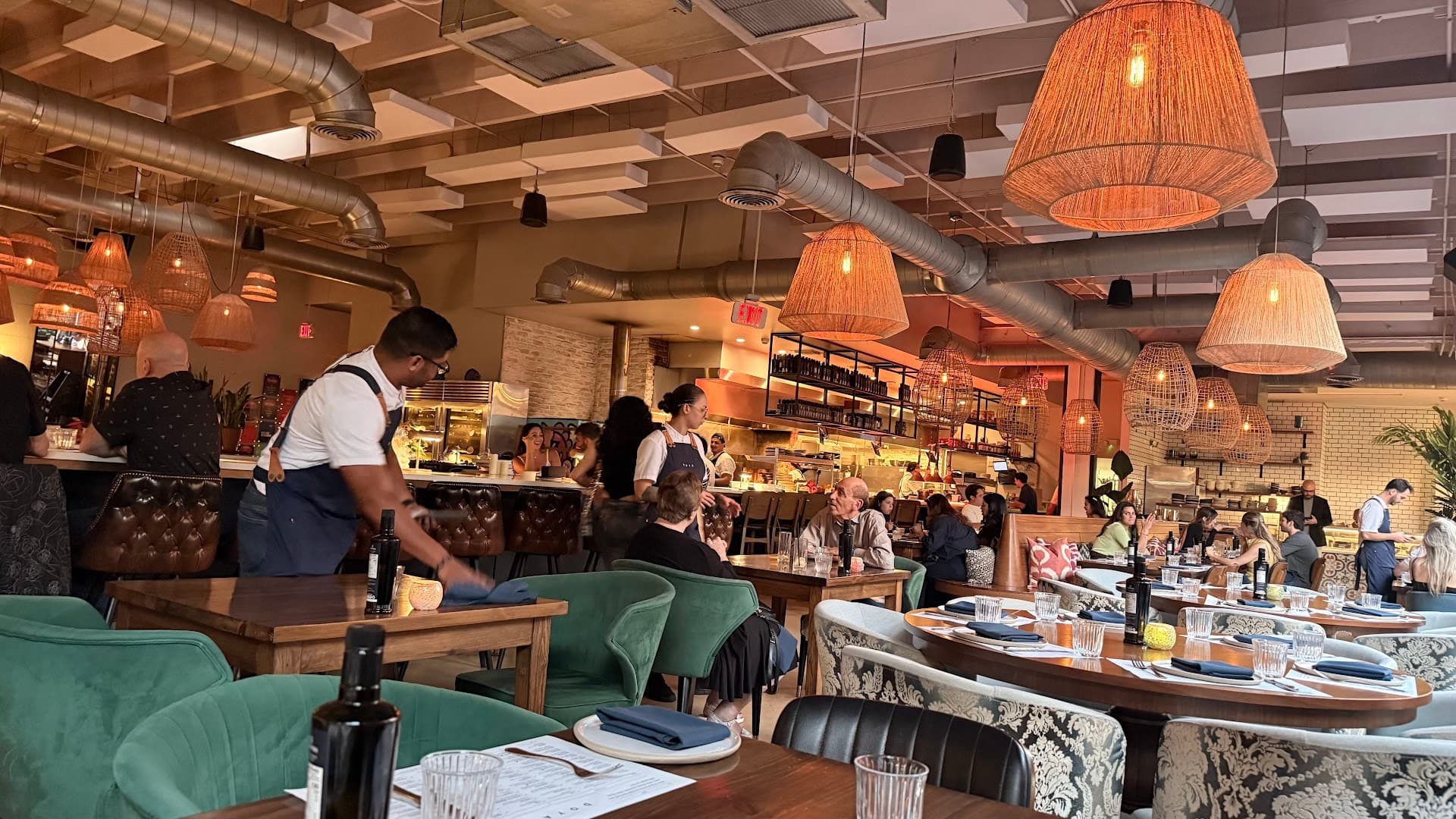 Interior dining room of Doya restaurant in Miami