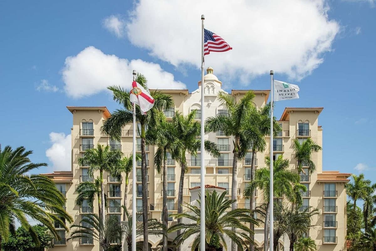 Embassy Suites by Hilton Miami International Airport exterior in Miami
