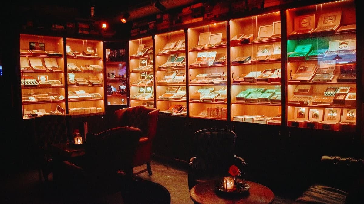 Española Cigar Bar & Lounge interior in Miami Beach