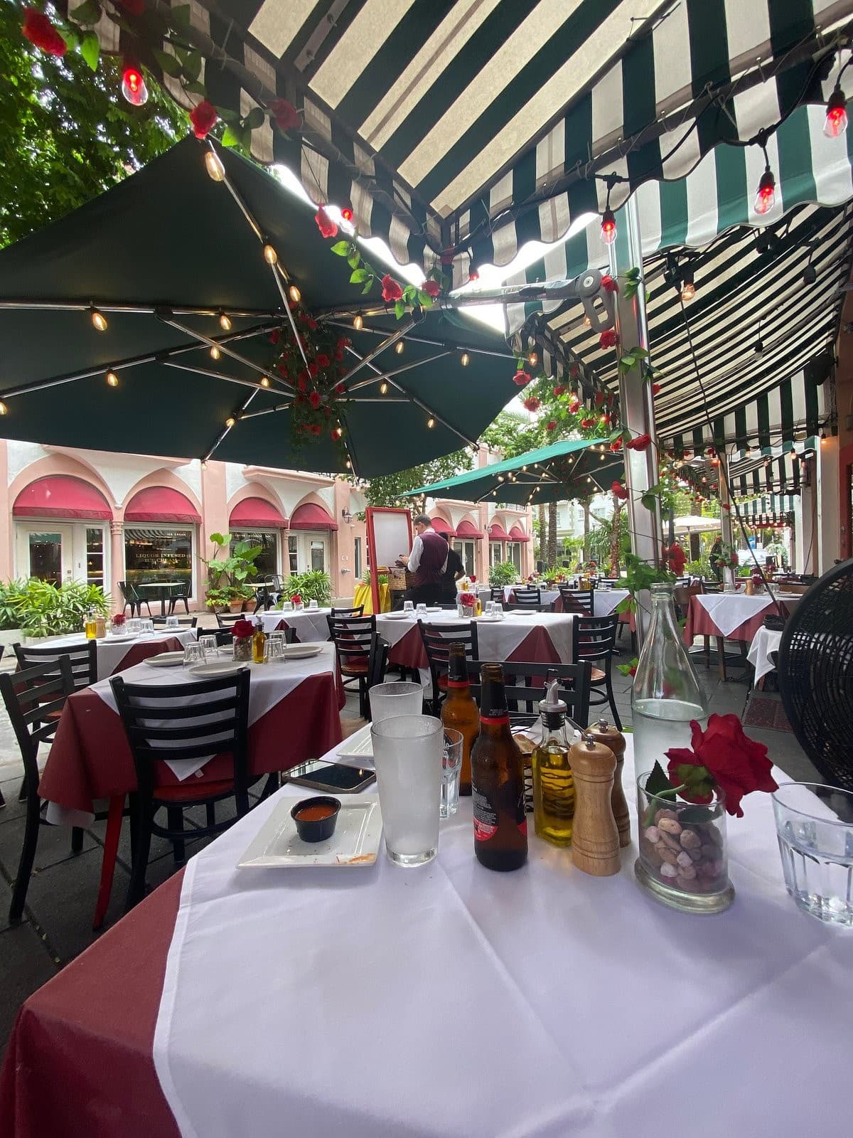 Españolita Miami outdoor dining area in Miami Beach