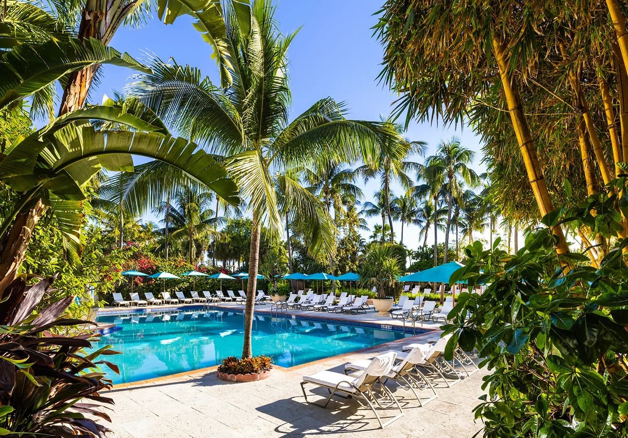 Essensia Restaurant at The Palms Hotel & Spa pool area in Miami Beach