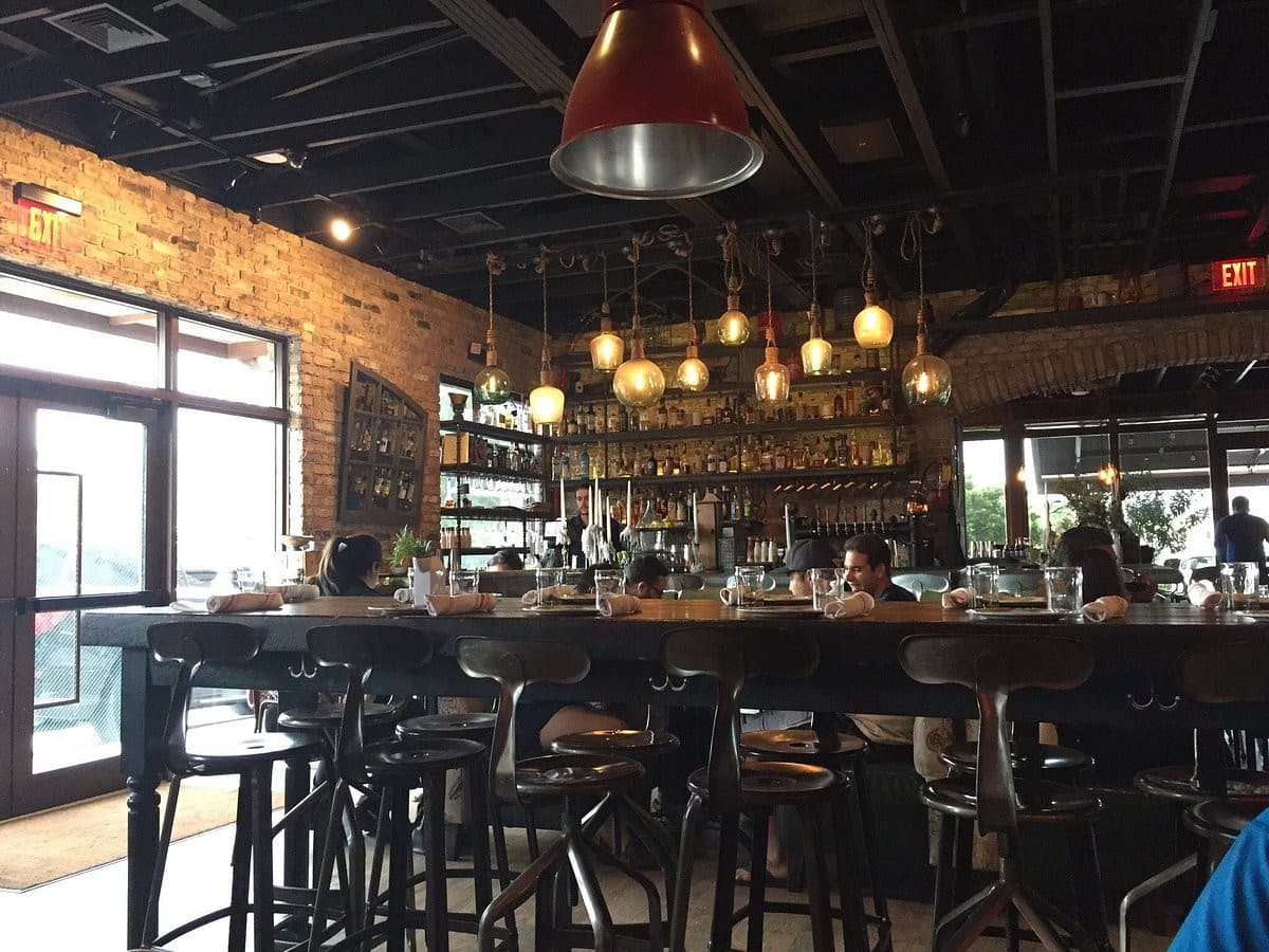 Finka Table & Tap interior ambiance in Miami