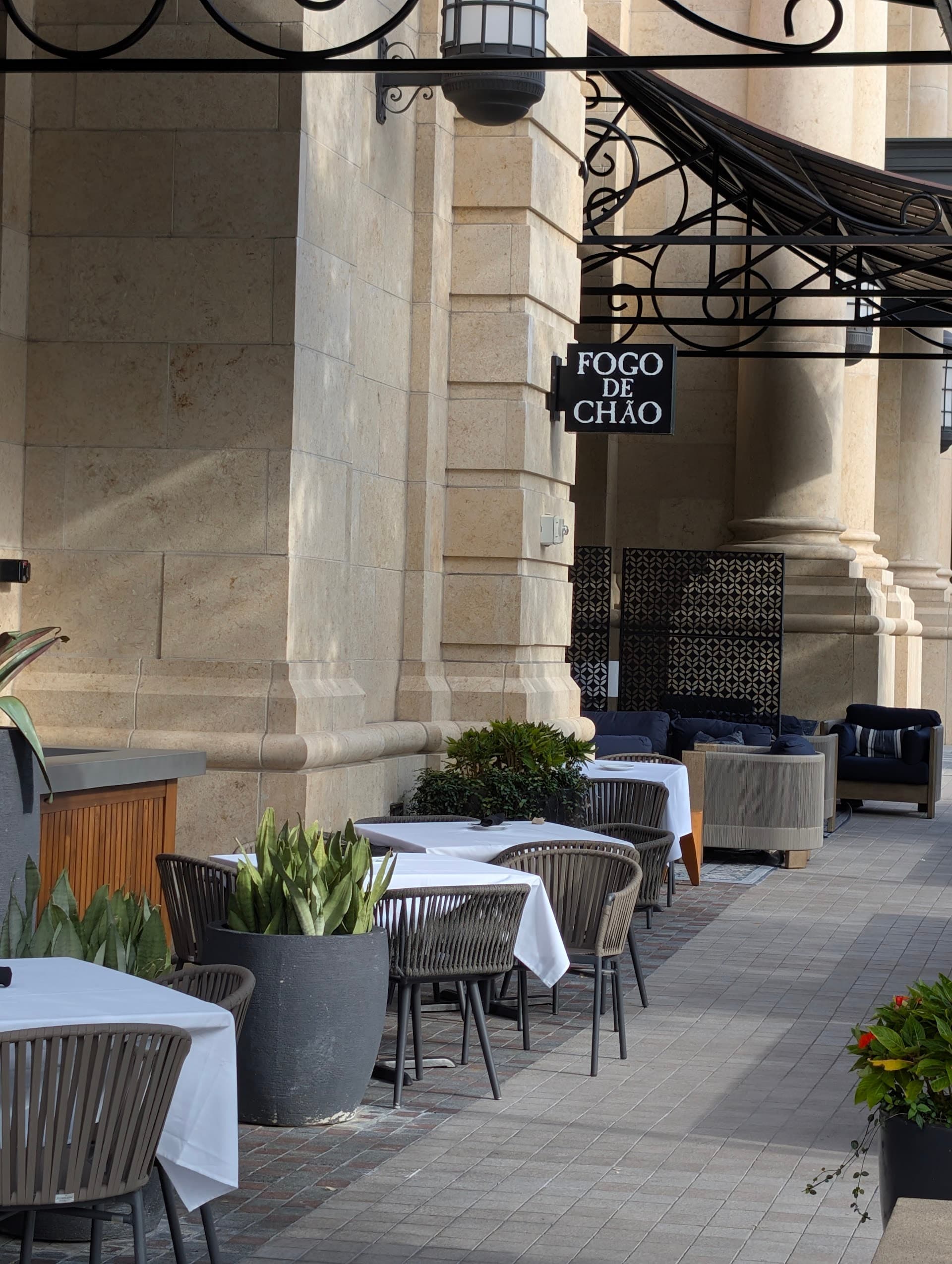 Fogo de Chão Brazilian Steakhouse in Coral Gables outdoor seating