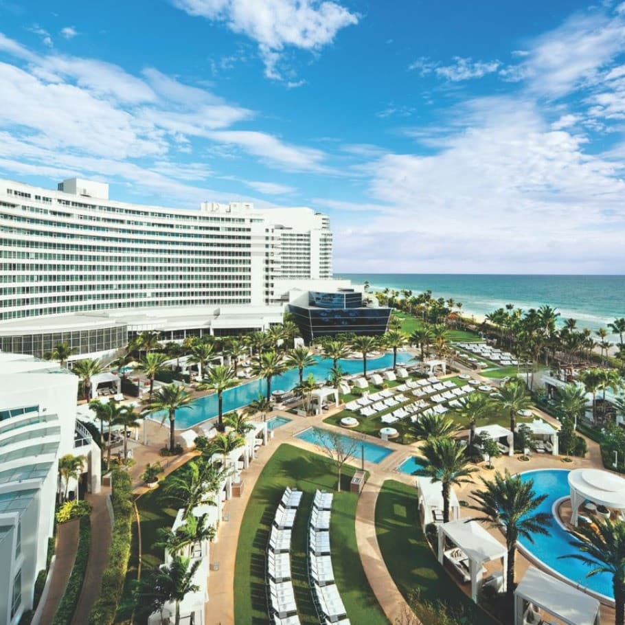 Fontainebleau Miami Beach hotel exterior view