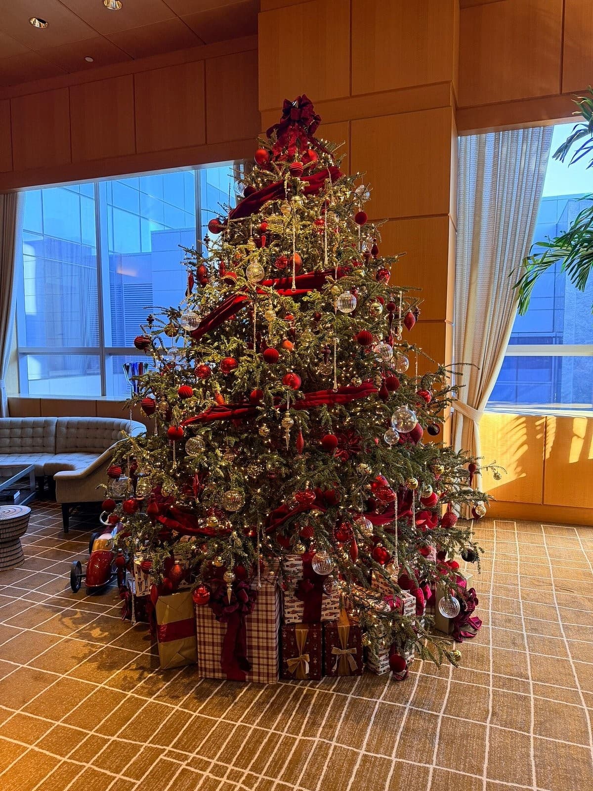 Christmas tree in Four Seasons Hotel Miami lobby