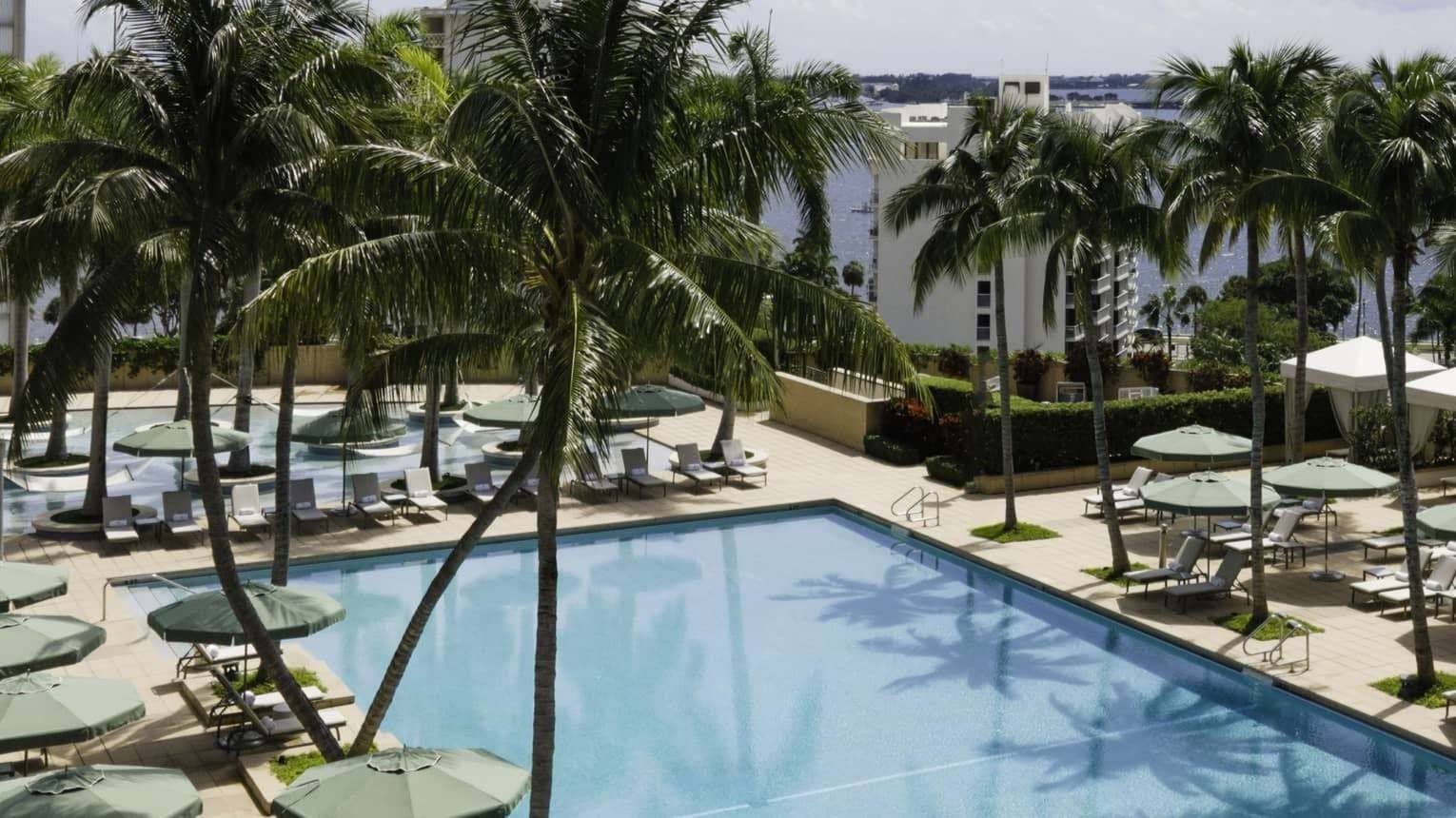 Four Seasons Hotel Miami pool area view