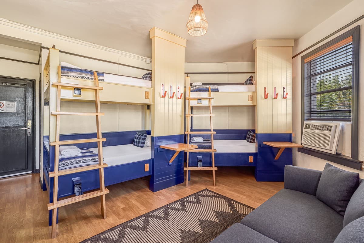 Bunk room at Freehand Miami Beach