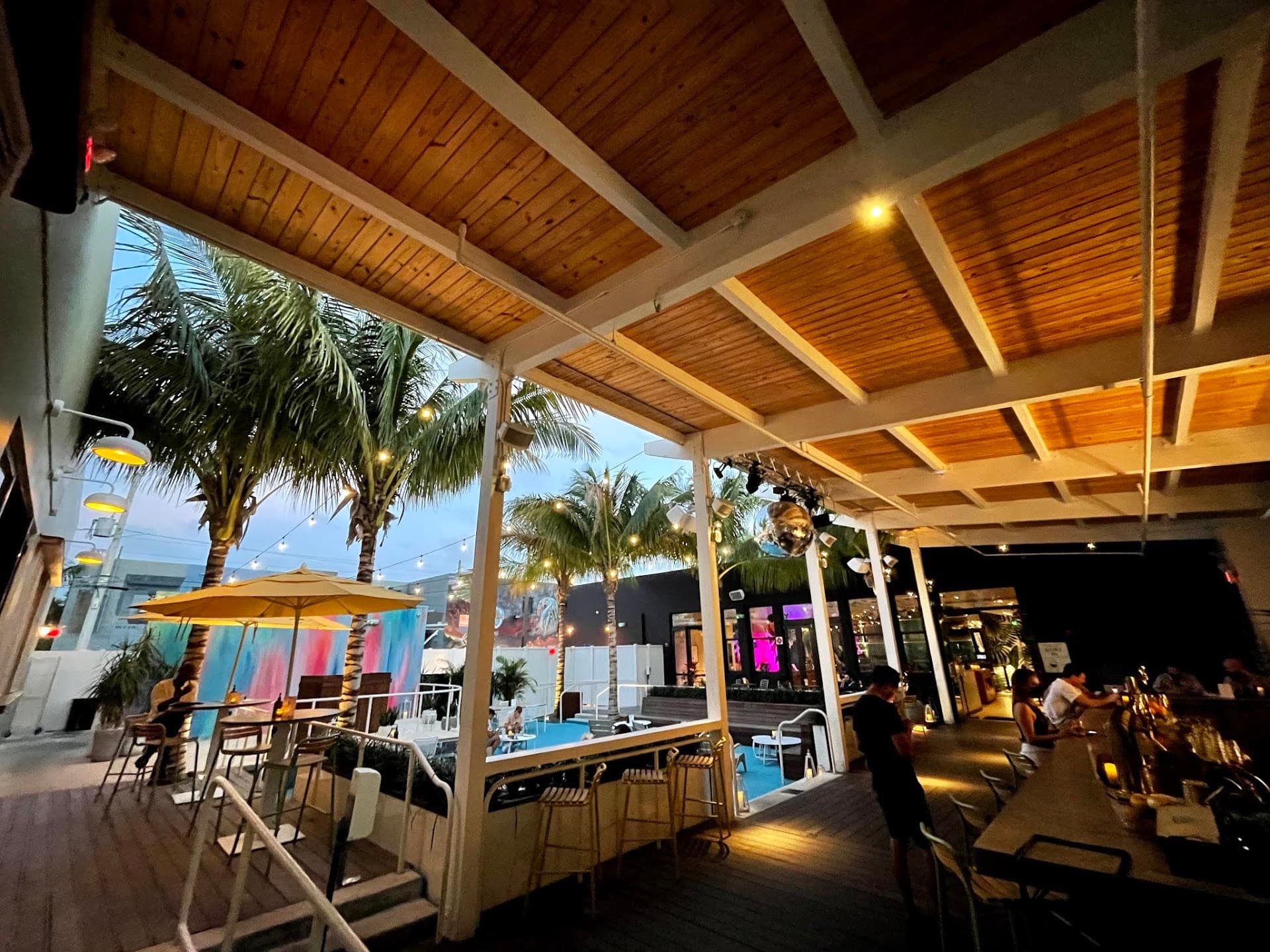 FREEHOLD Studios nightlife ambiance in Miami