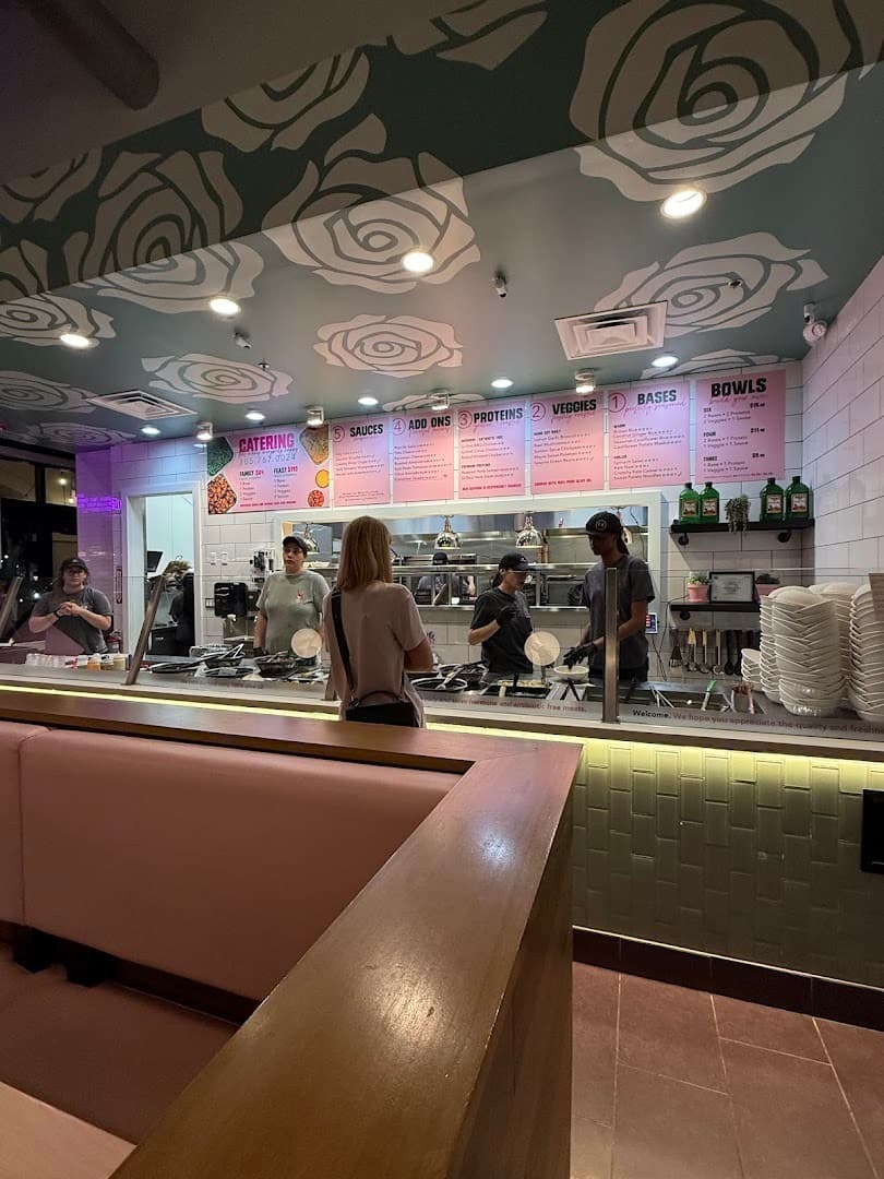 Fresh Kitchen Miami Midtown interior dining scene