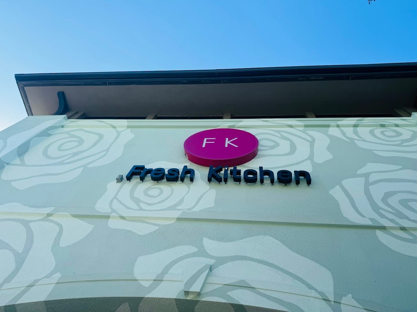 Fresh Kitchen sign in Miami Midtown