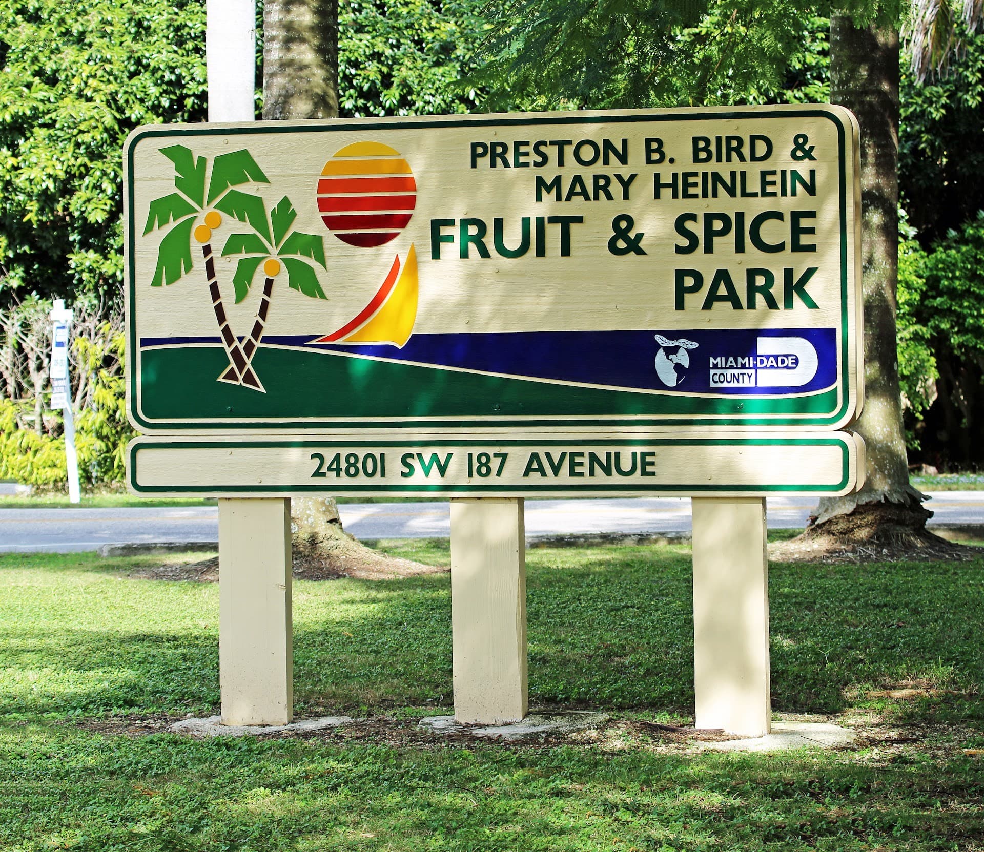 Fruit & Spice Park sign in Homestead, Miami