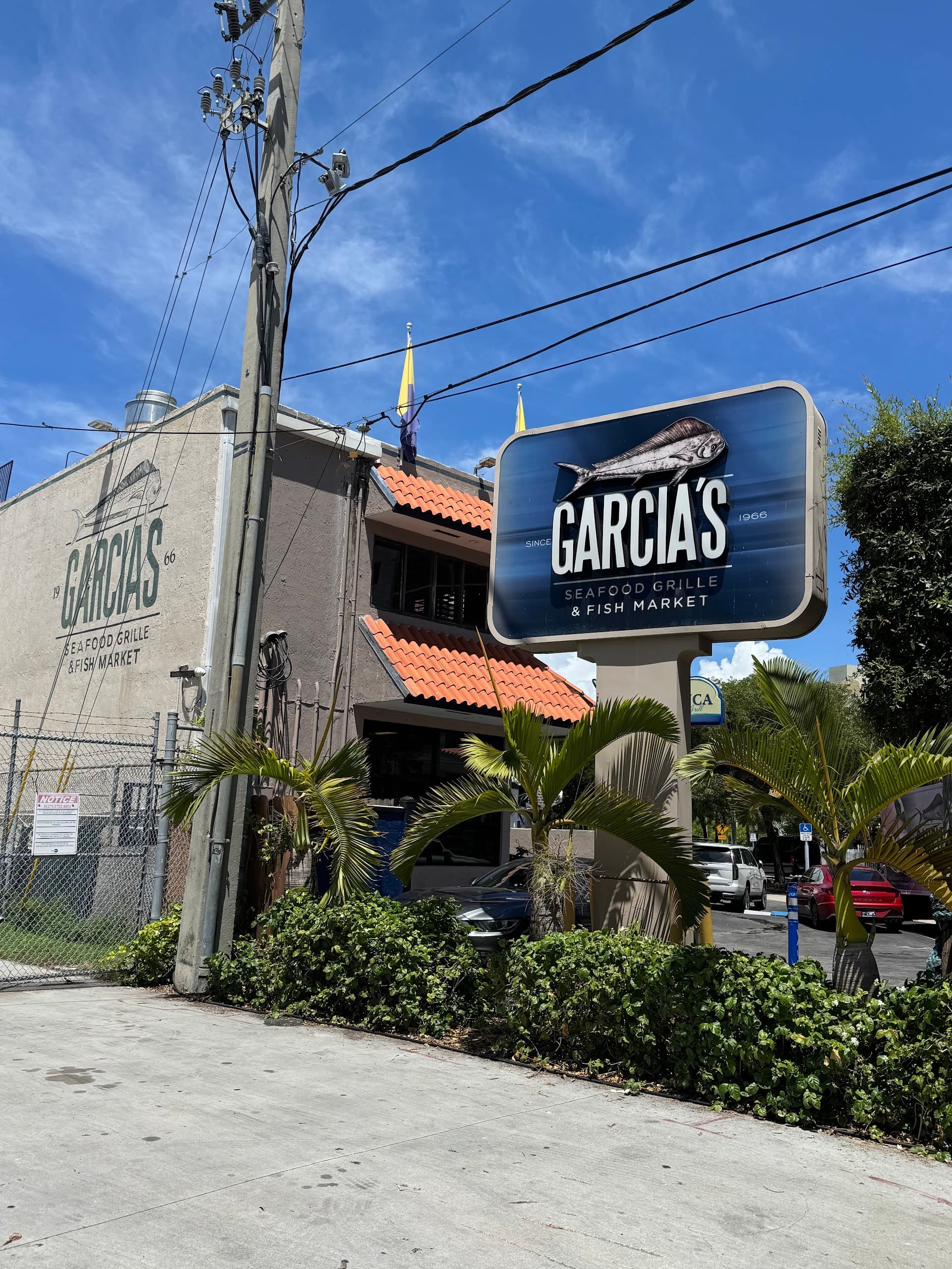 Garcia's Seafood Grille & Fish Market exterior in Miami